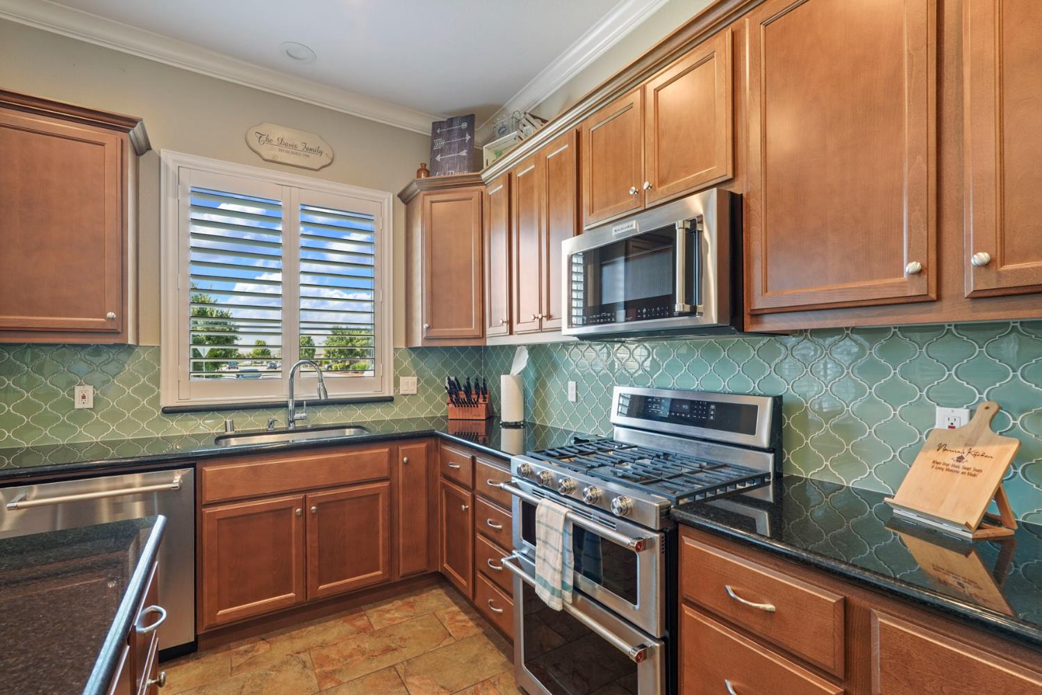 1493 Toy Ct, Manteca, CA 95337