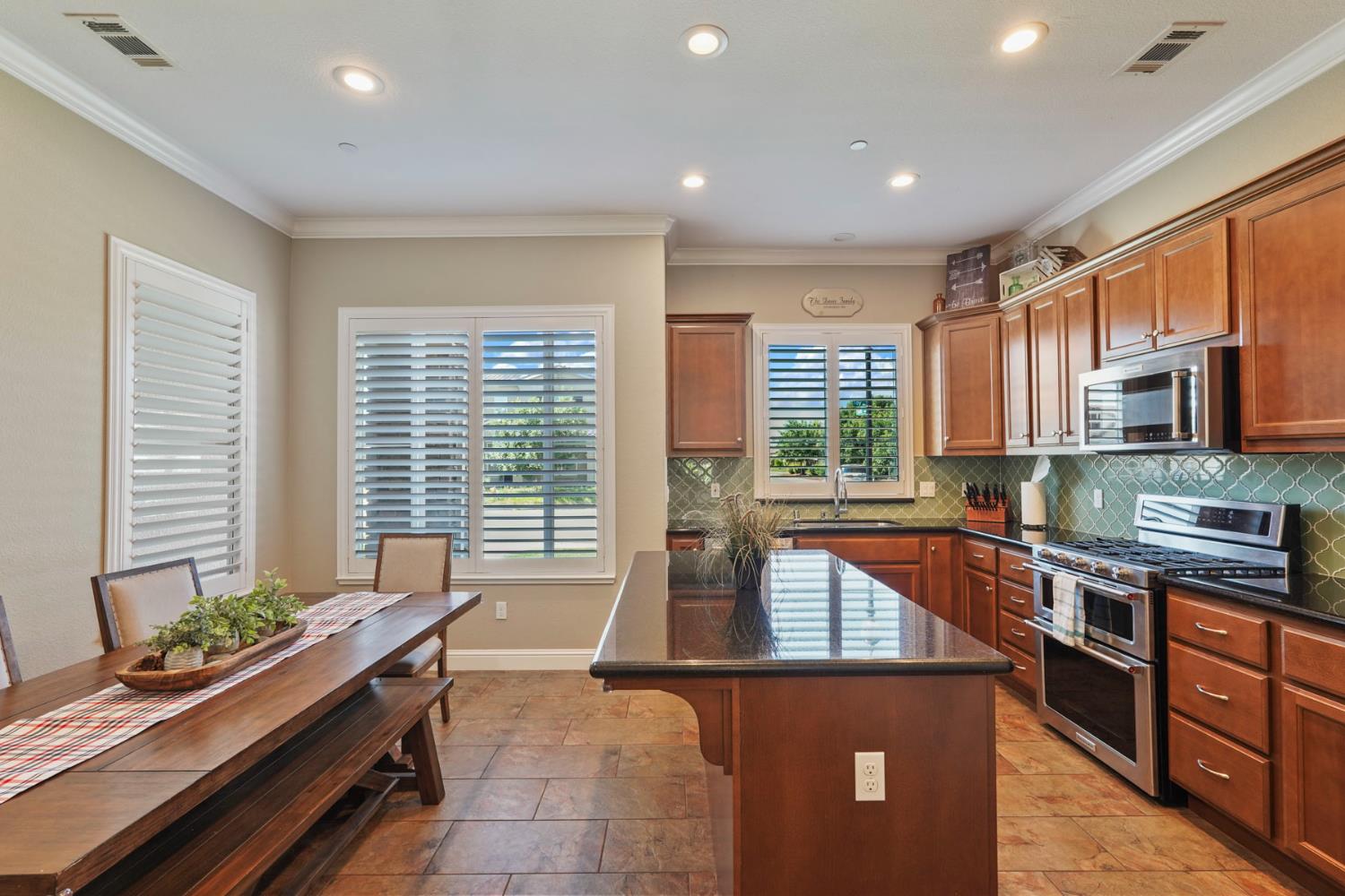 1493 Toy Ct, Manteca, CA 95337