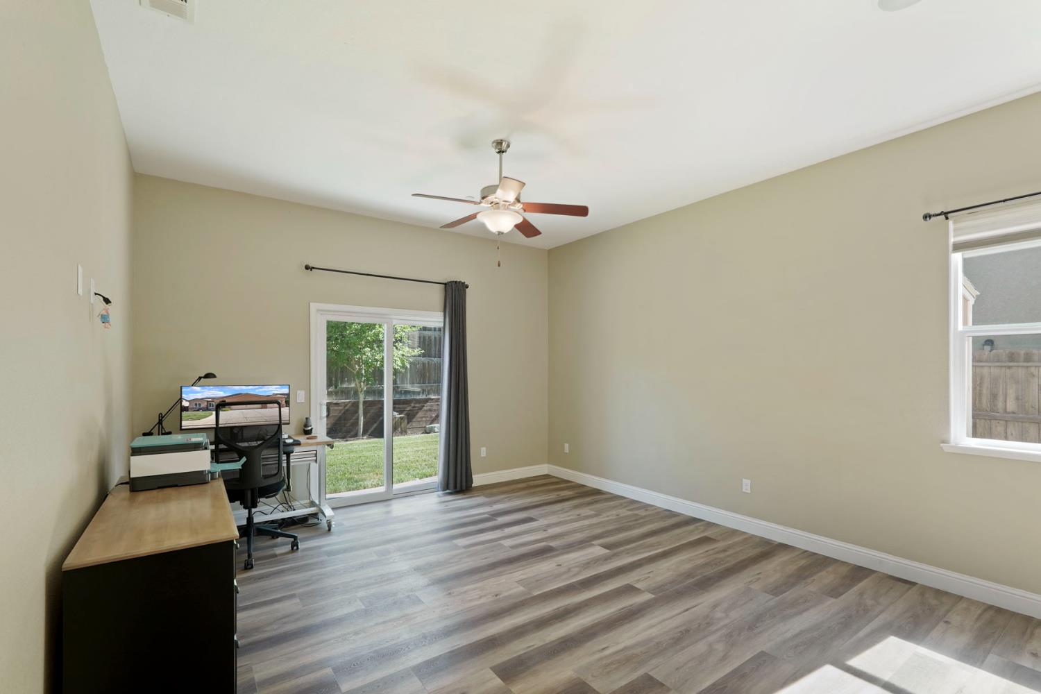 1493 Toy Ct, Manteca, CA 95337