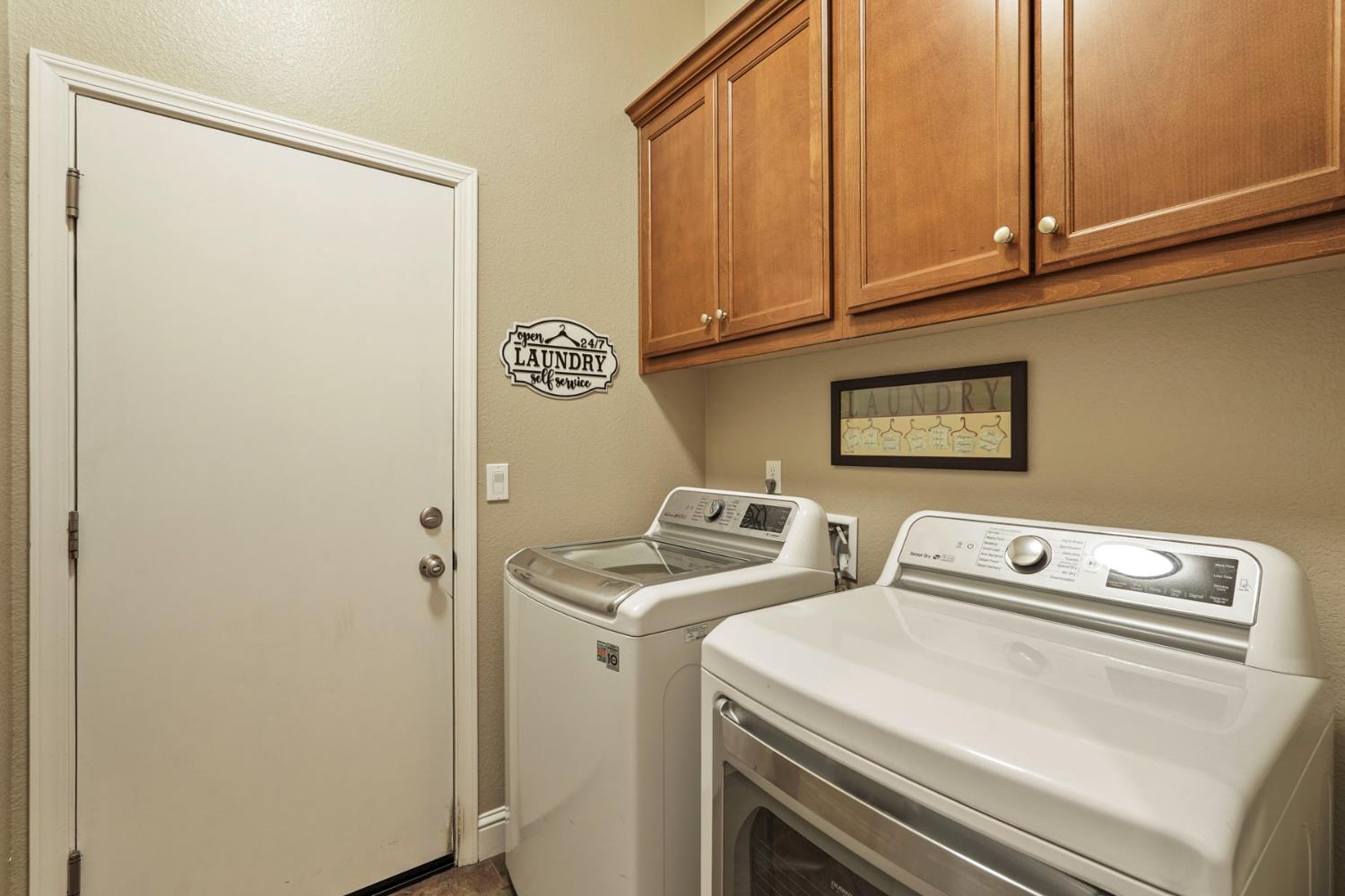 1493 Toy Ct, Manteca, CA 95337
