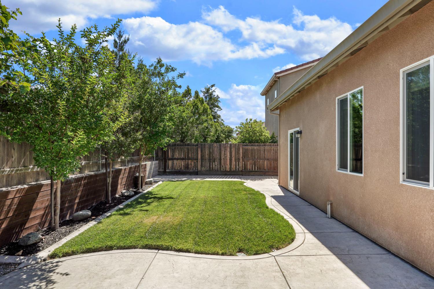 1493 Toy Ct, Manteca, CA 95337
