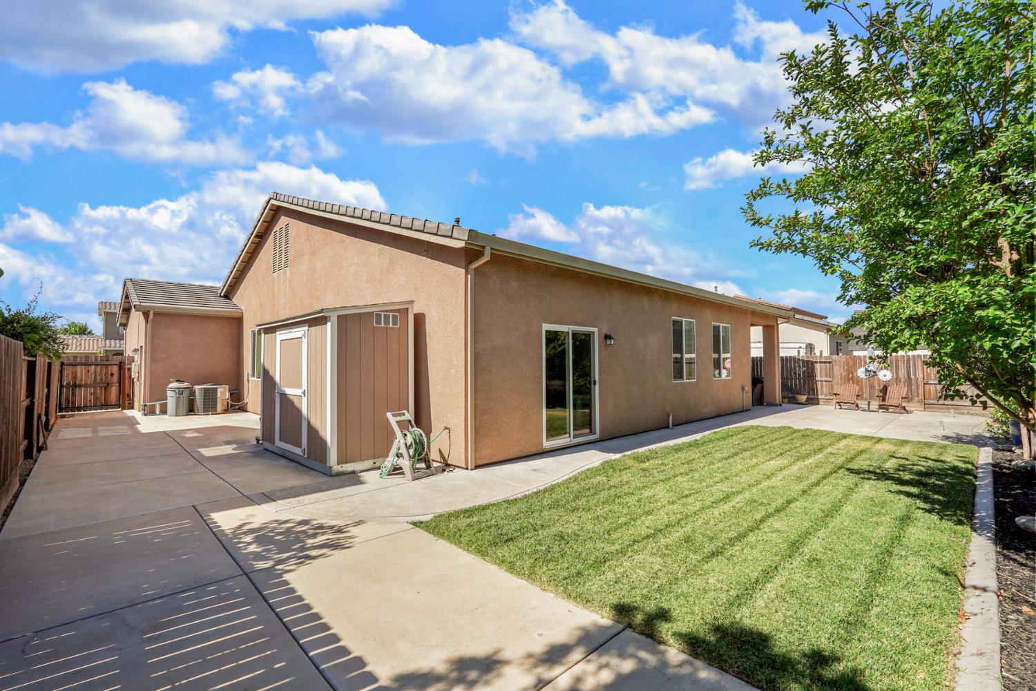 1493 Toy Ct, Manteca, CA 95337