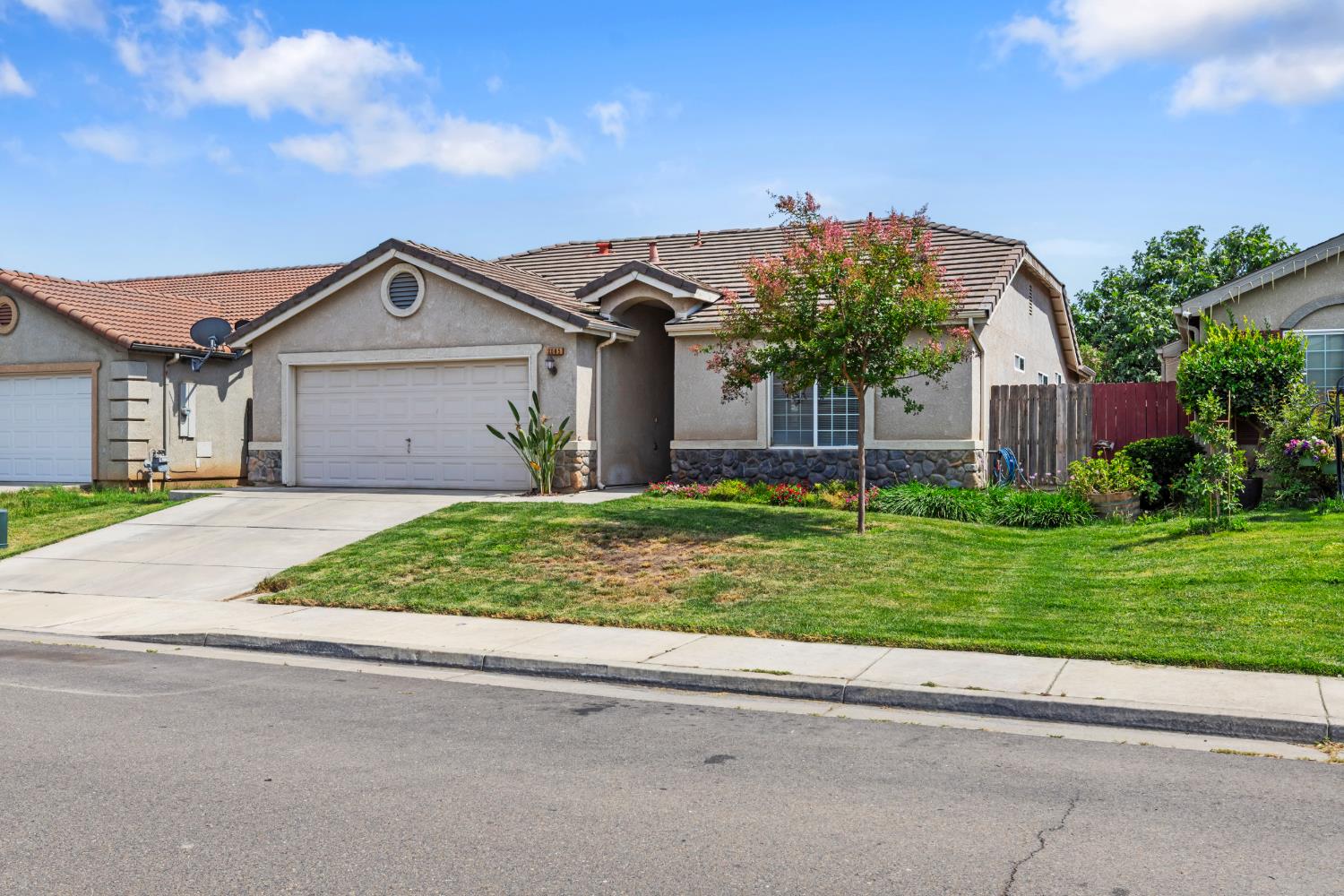 2085 W Solis St, Merced, CA 95348