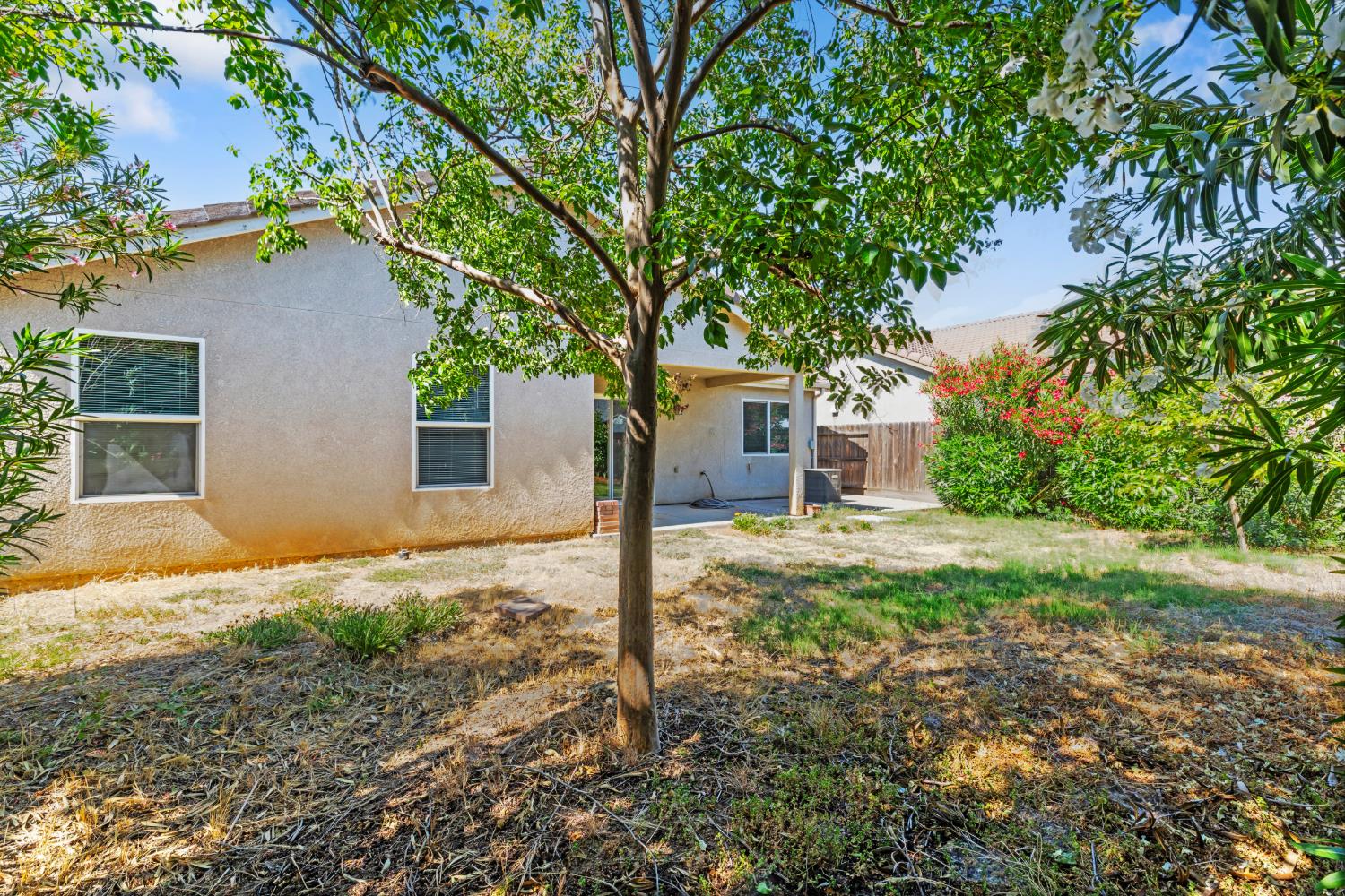 2085 W Solis St, Merced, CA 95348