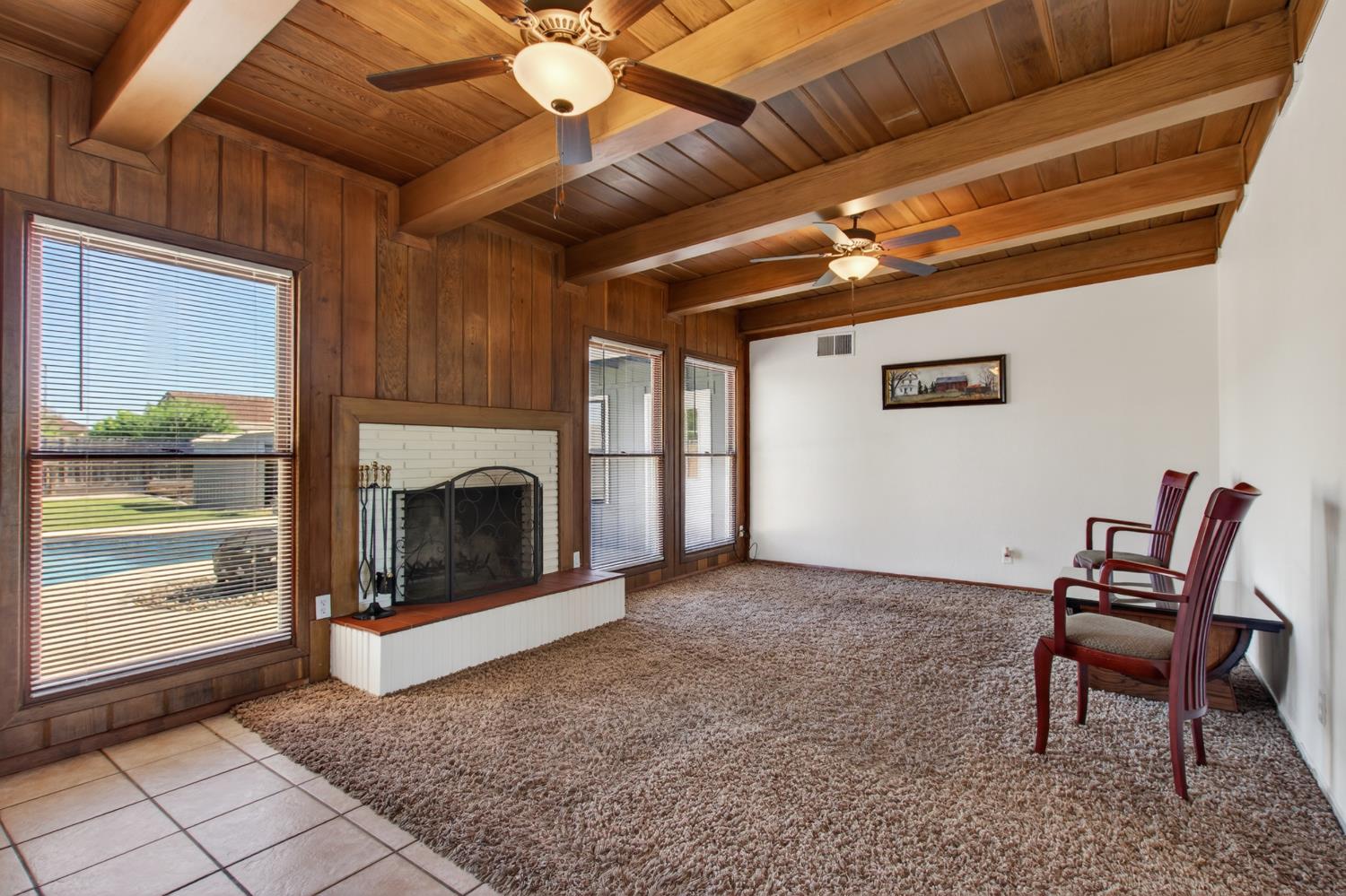 7419 Pine St, Hughson, CA 95326