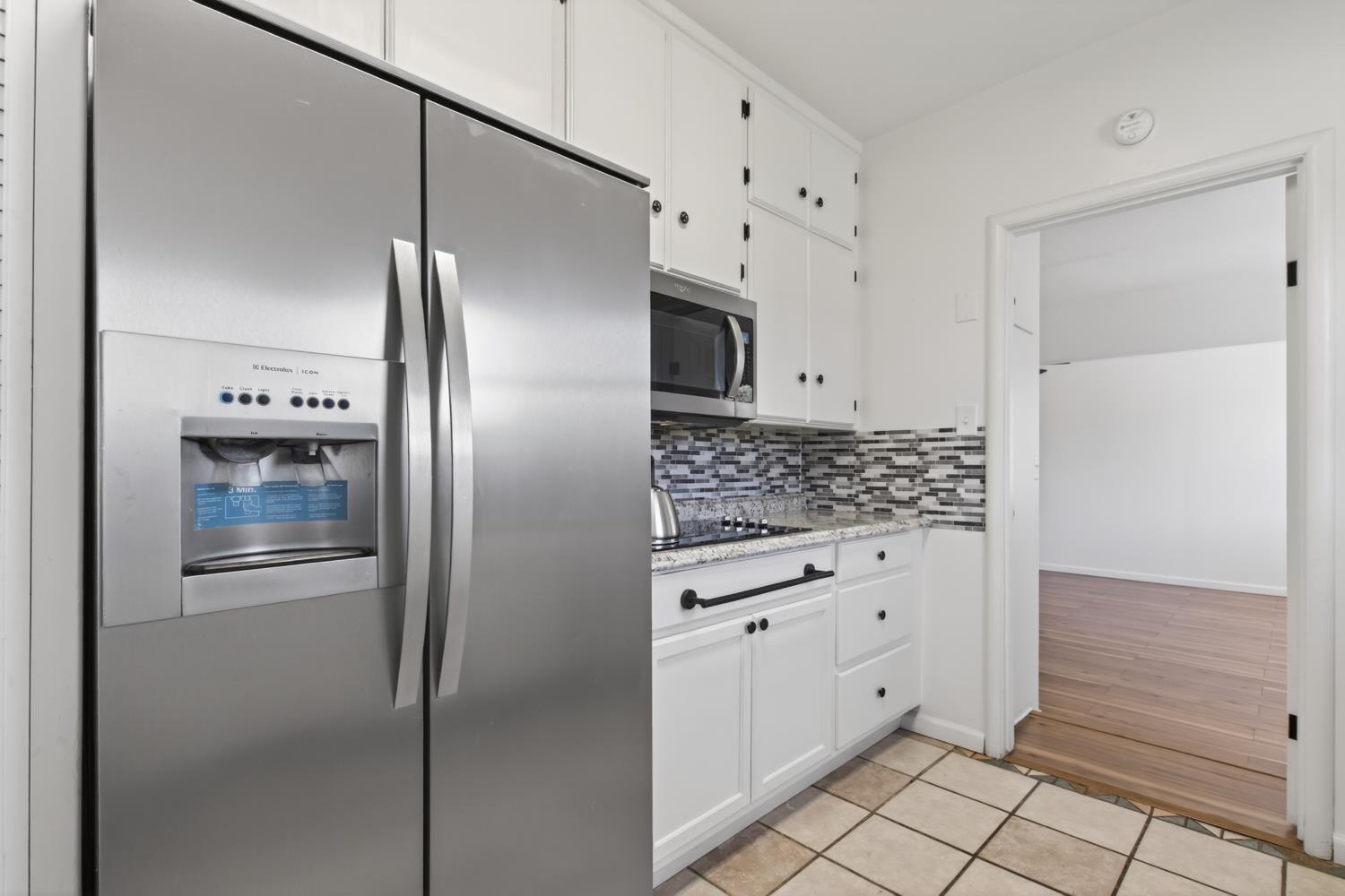 7419 Pine St, Hughson, CA 95326