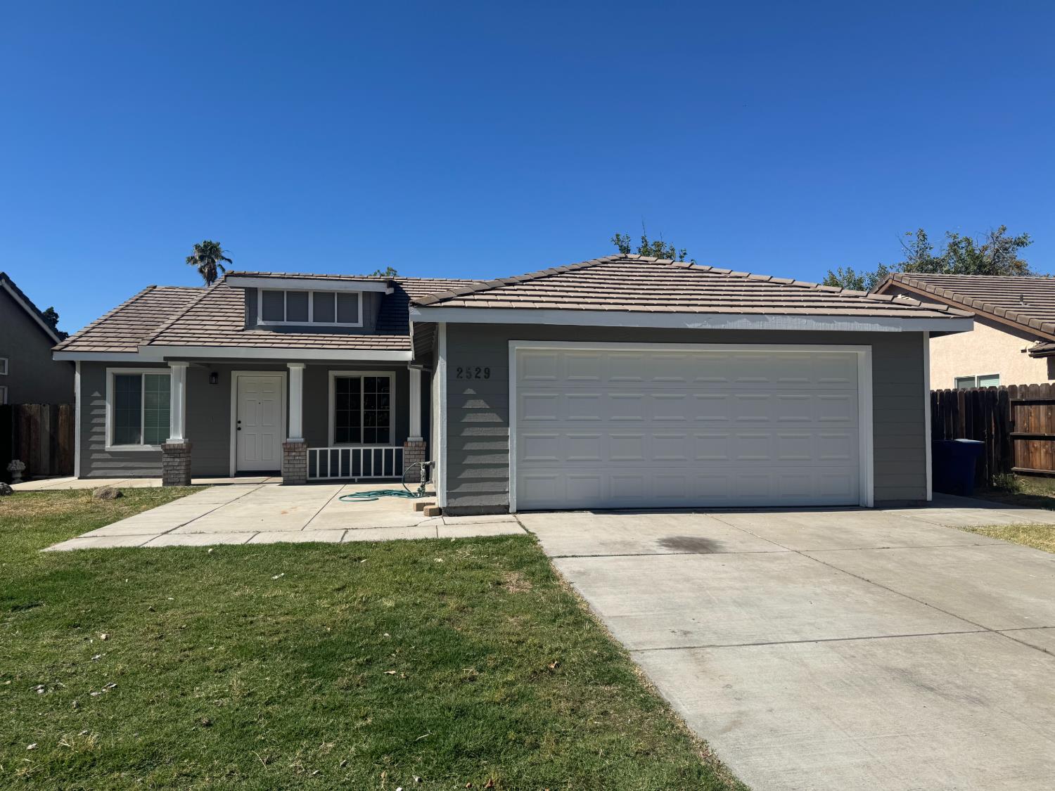 2529 Rushing River Dr, Modesto, CA 95351