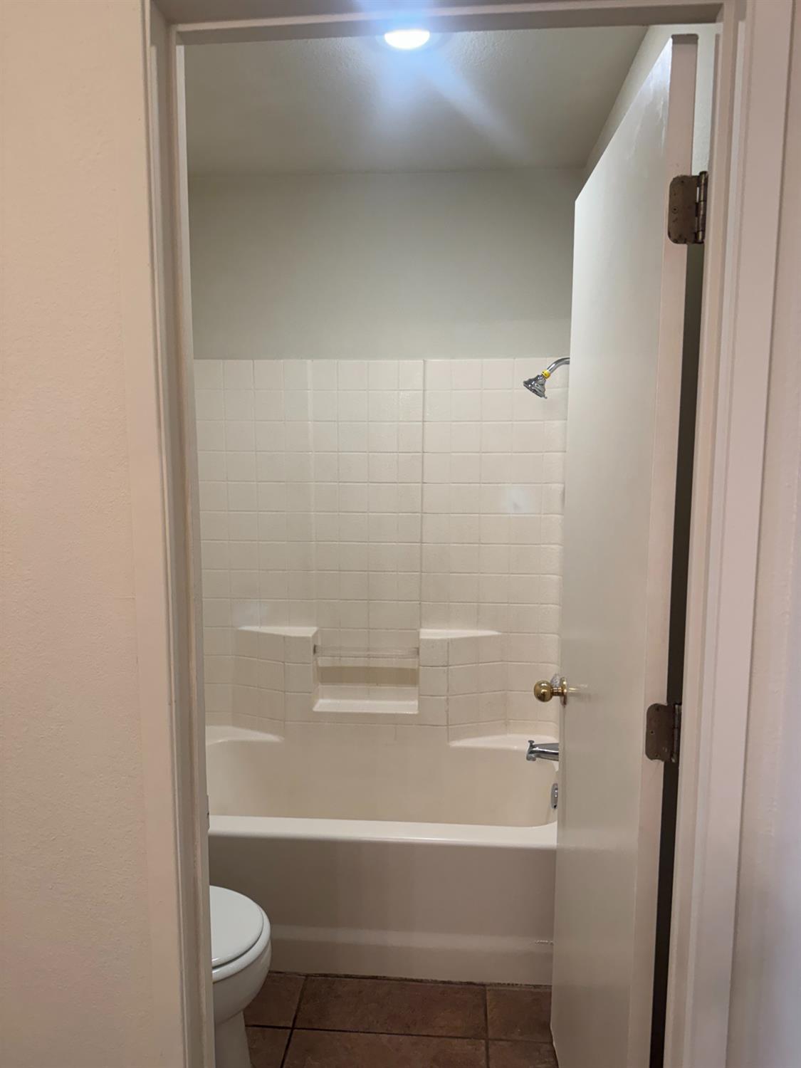 2529 Rushing River Dr, Modesto, CA 95351