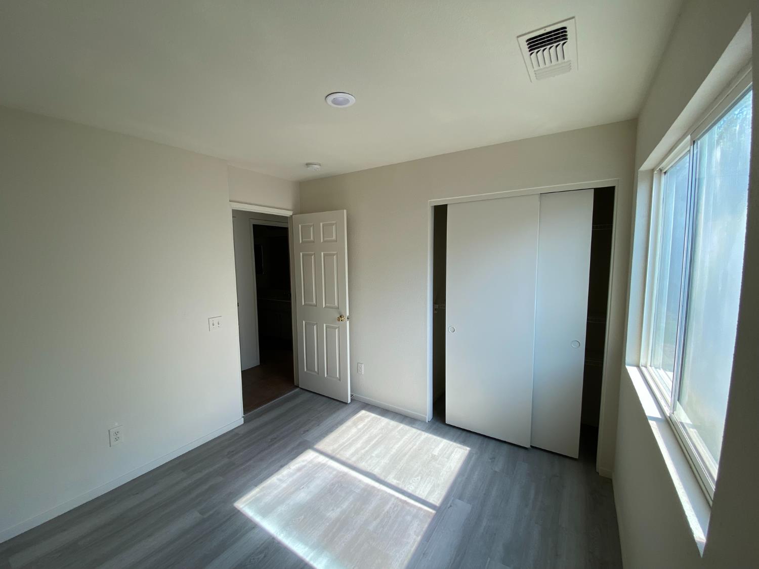 2529 Rushing River Dr, Modesto, CA 95351