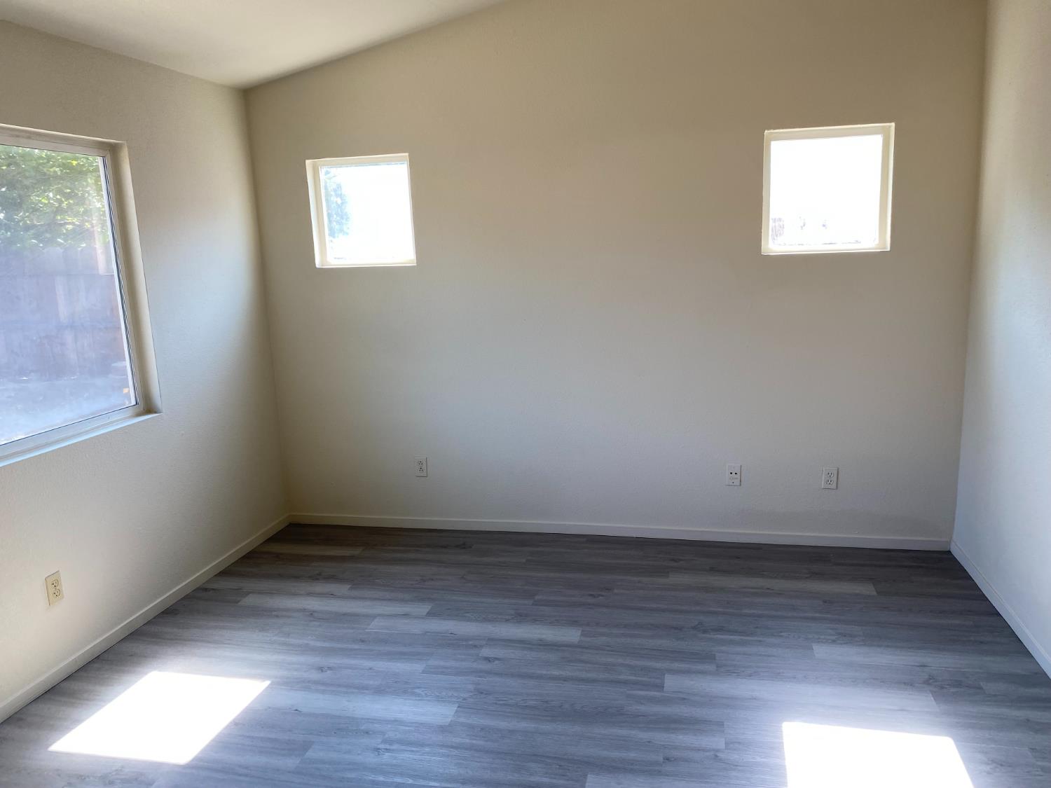 2529 Rushing River Dr, Modesto, CA 95351