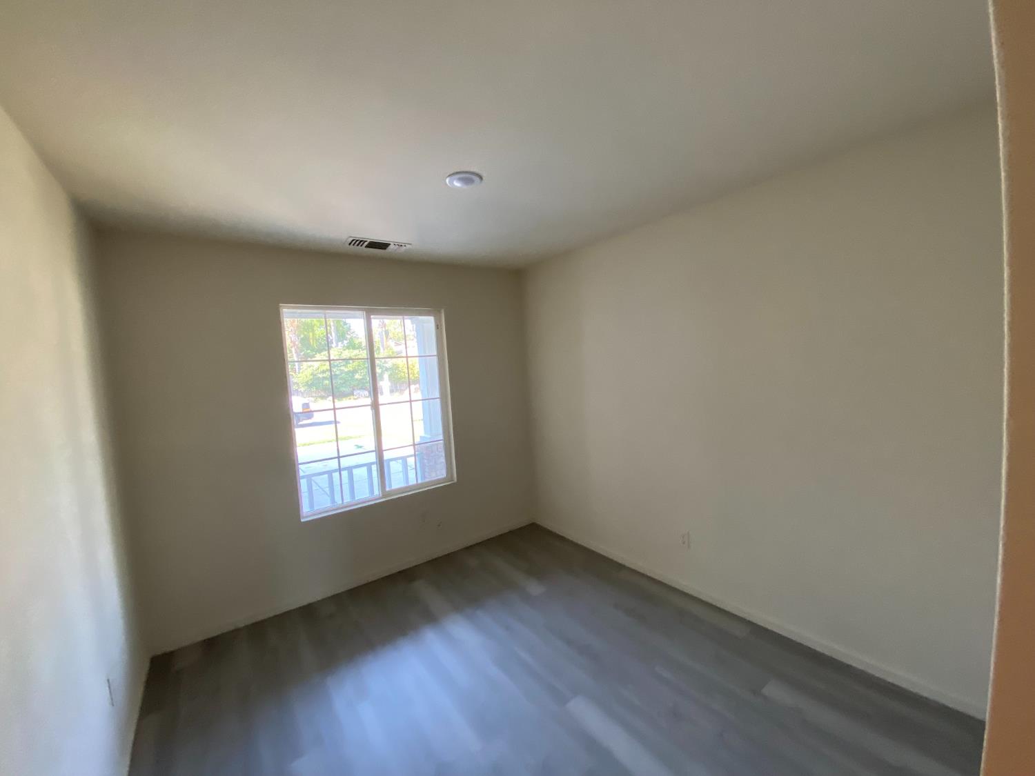 2529 Rushing River Dr, Modesto, CA 95351
