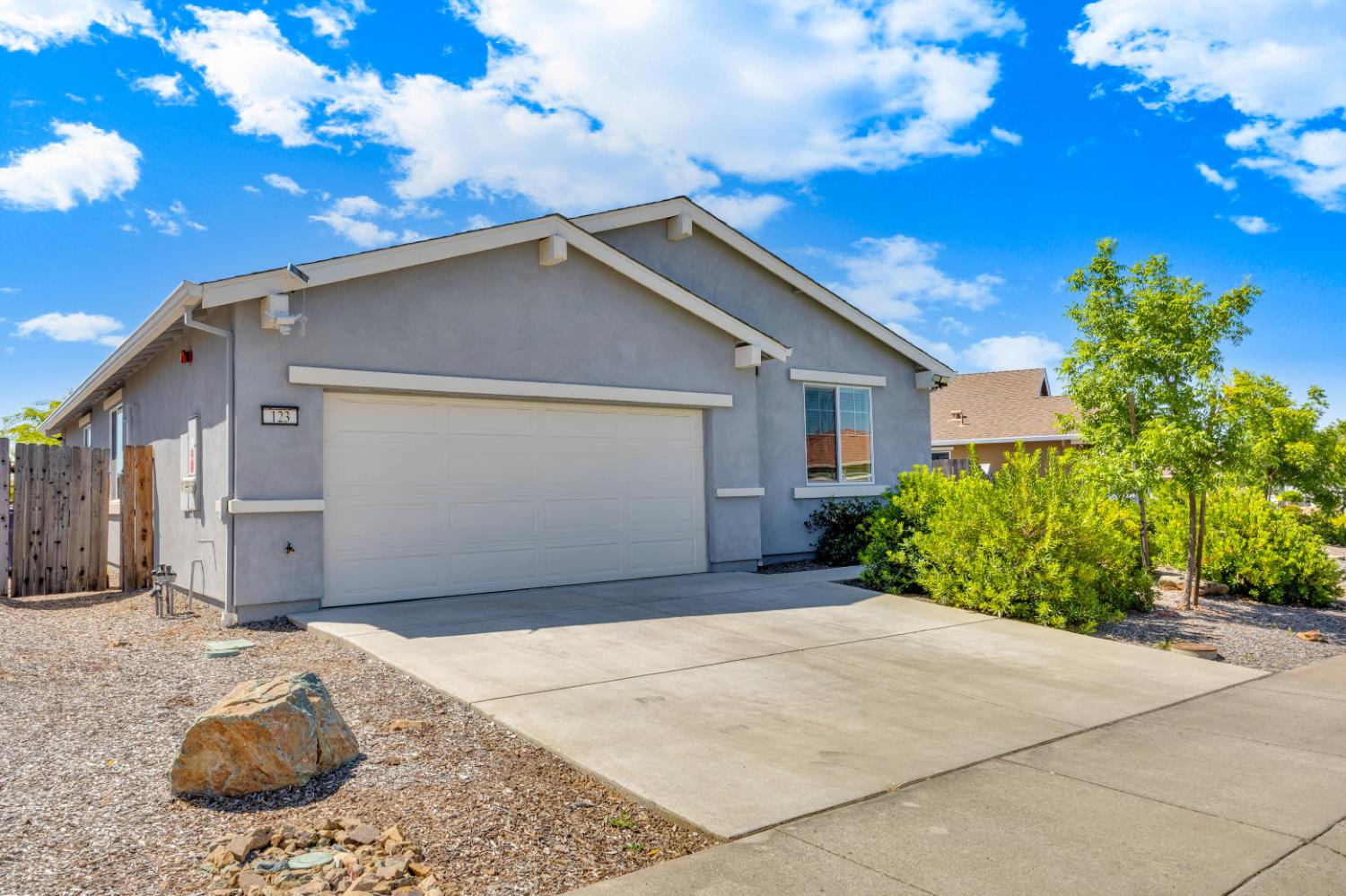 123 Raccoon Hollow Loop, Copperopolis, CA 95228