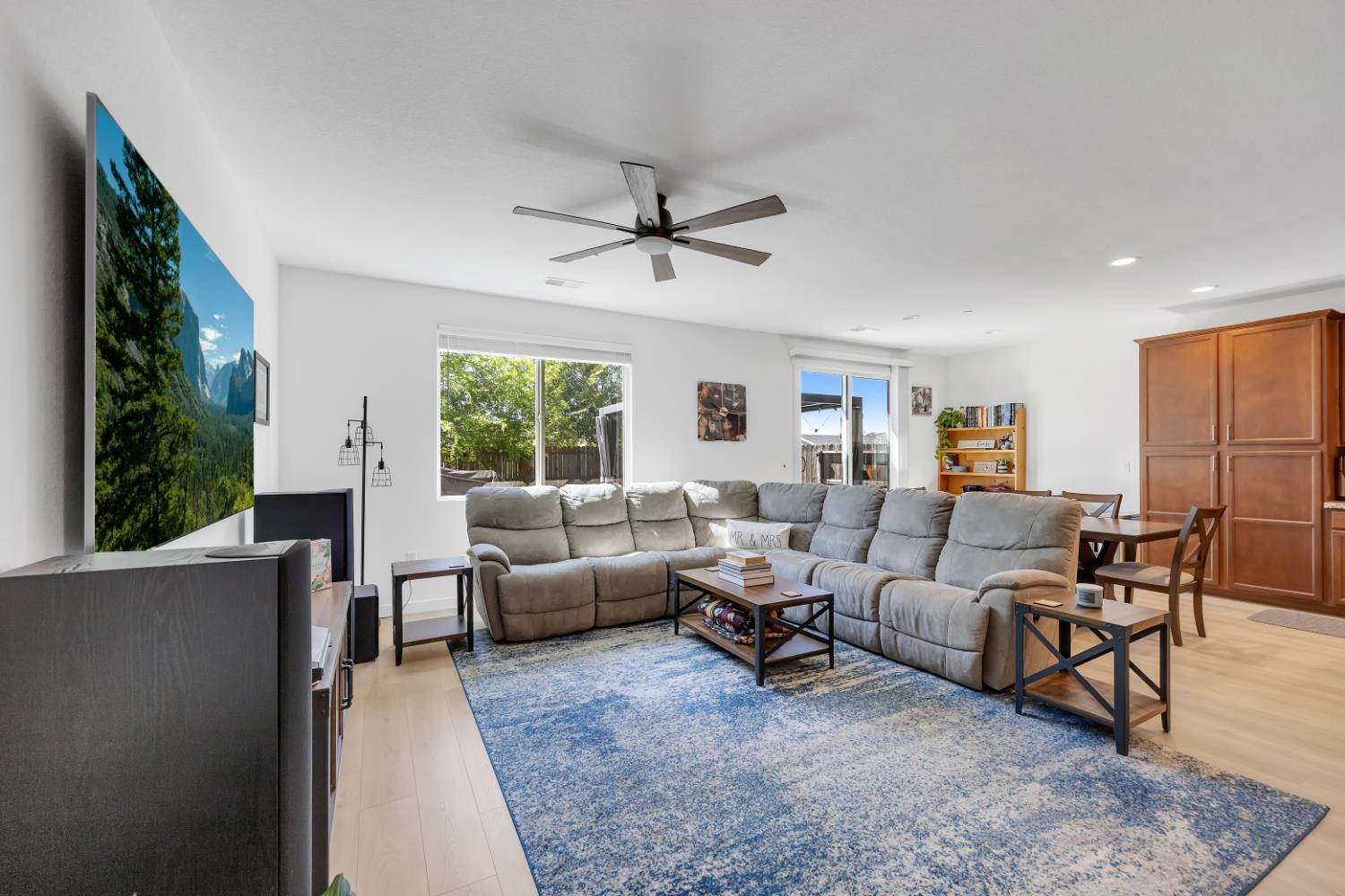 123 Raccoon Hollow Loop, Copperopolis, CA 95228