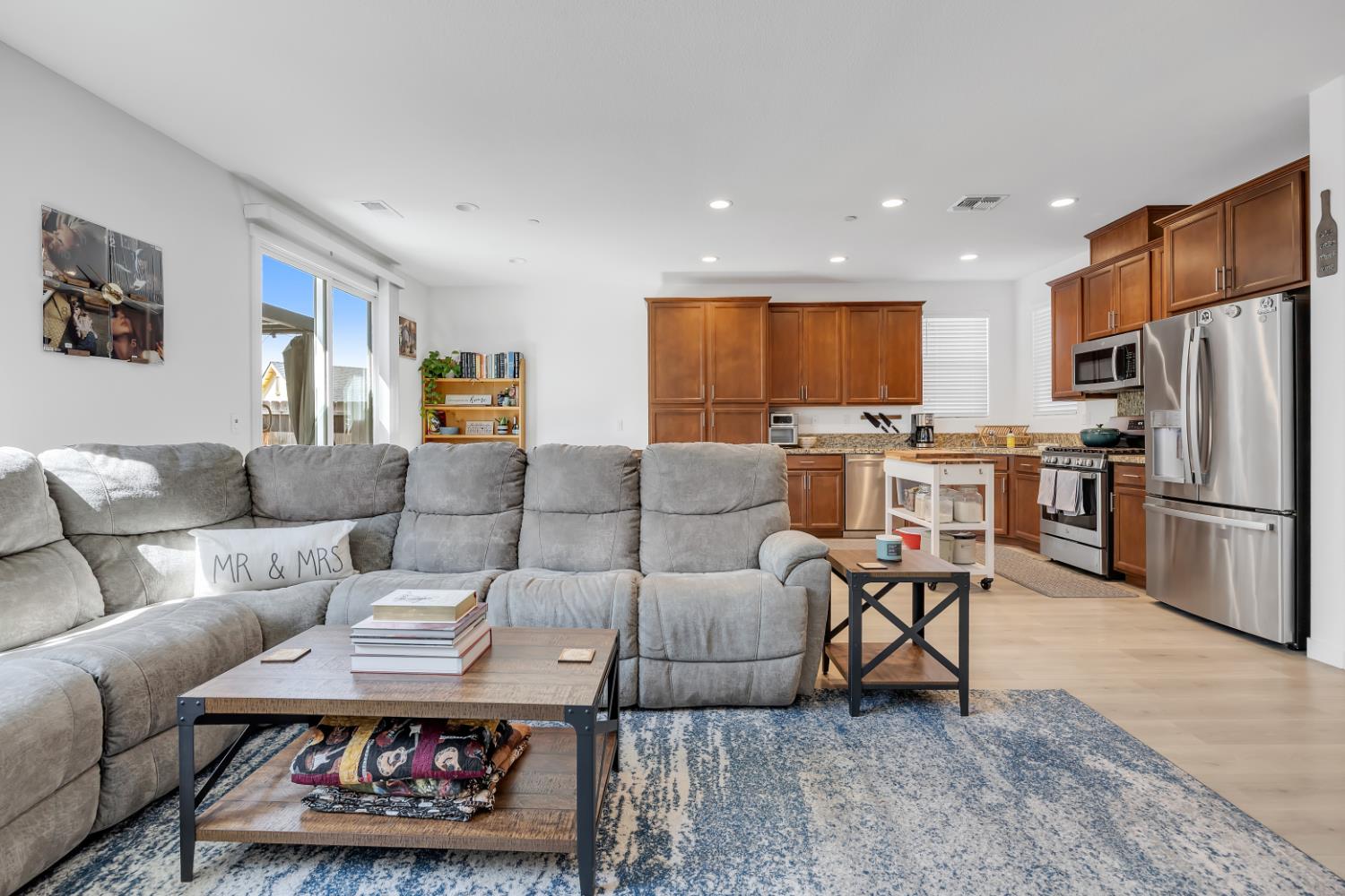 123 Raccoon Hollow Loop, Copperopolis, CA 95228