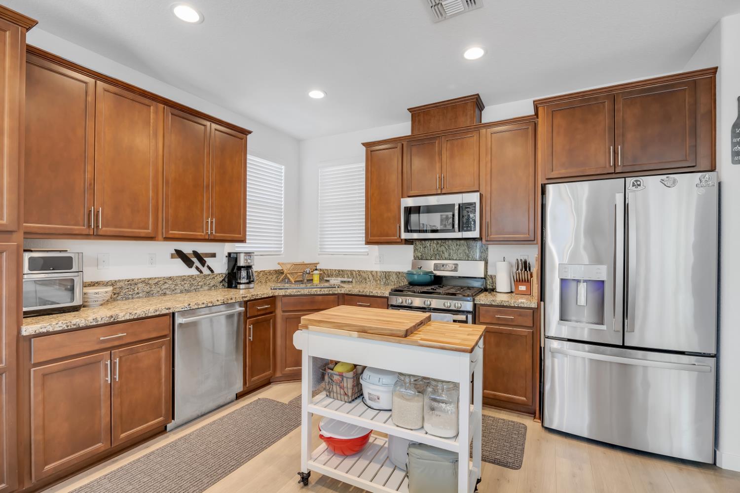 123 Raccoon Hollow Loop, Copperopolis, CA 95228