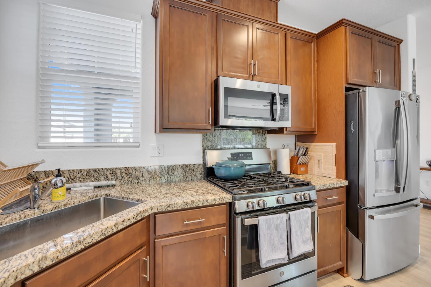 123 Raccoon Hollow Loop, Copperopolis, CA 95228