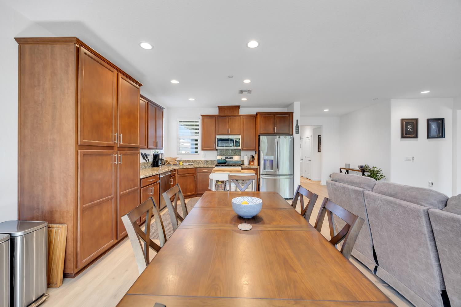 123 Raccoon Hollow Loop, Copperopolis, CA 95228