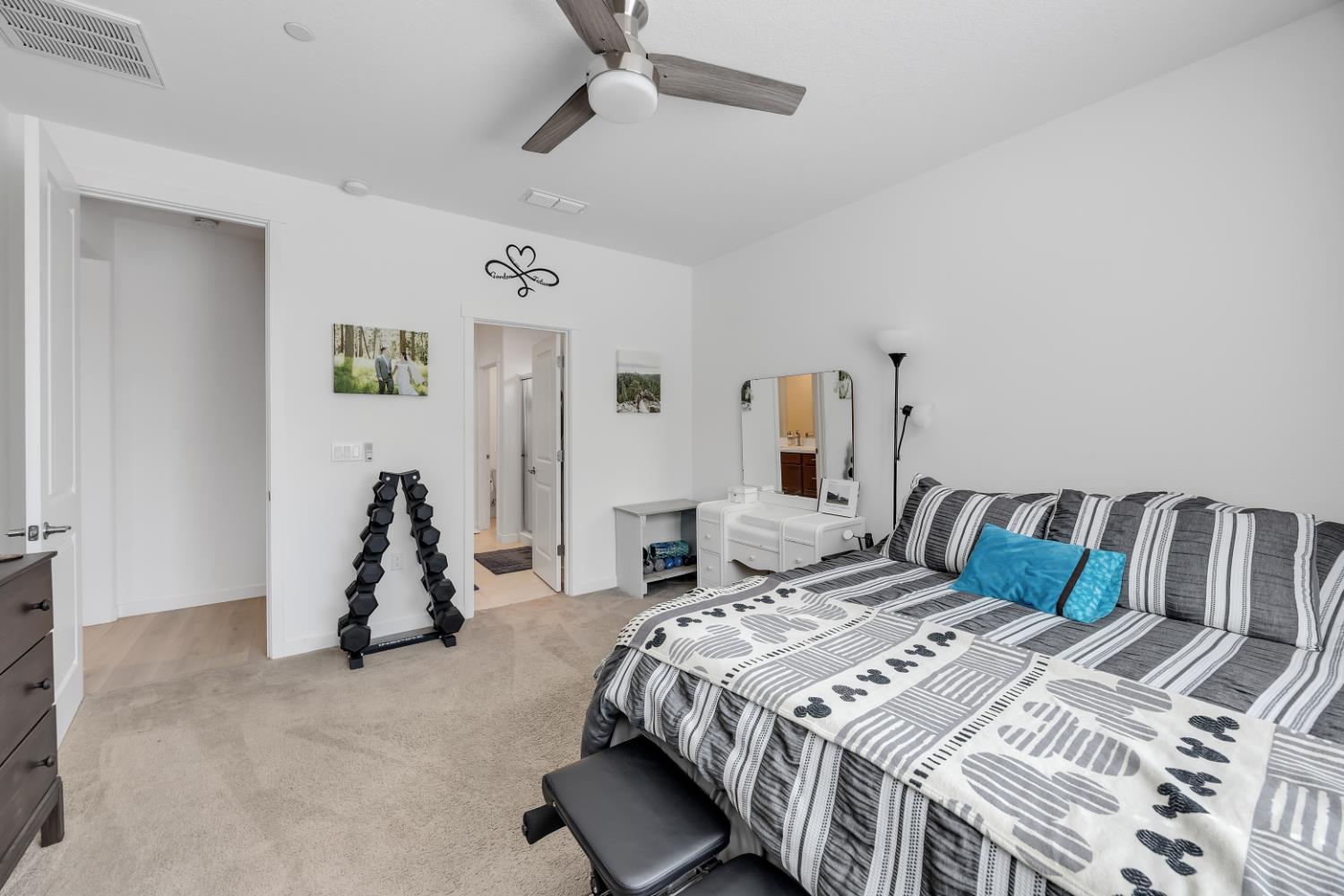 123 Raccoon Hollow Loop, Copperopolis, CA 95228