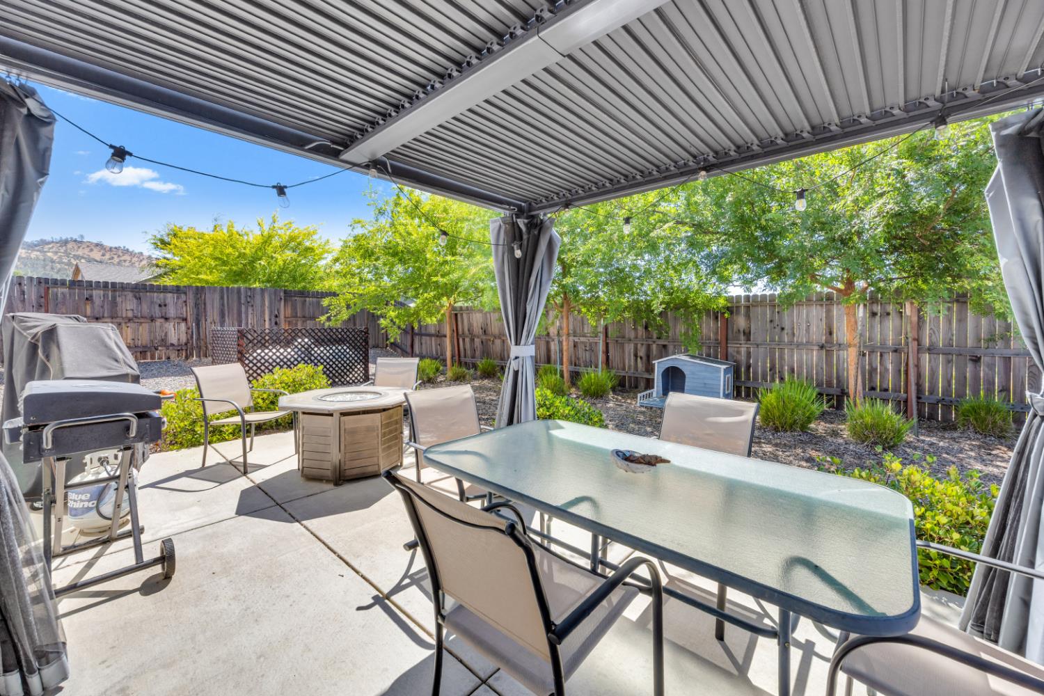 123 Raccoon Hollow Loop, Copperopolis, CA 95228