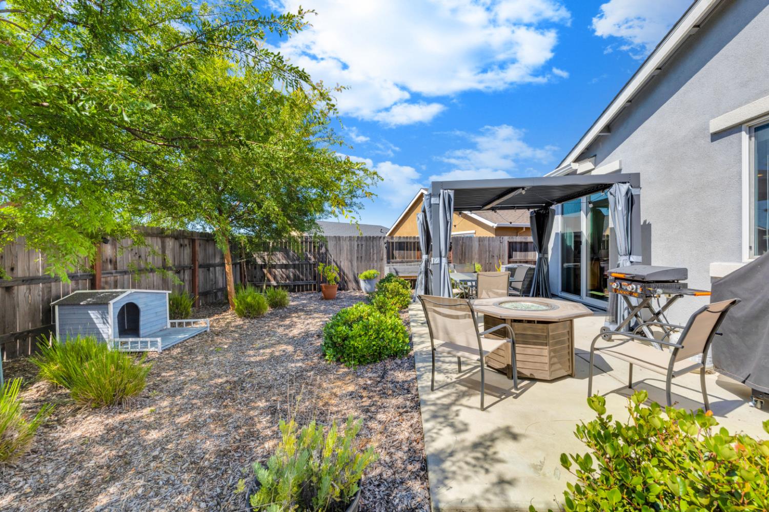123 Raccoon Hollow Loop, Copperopolis, CA 95228