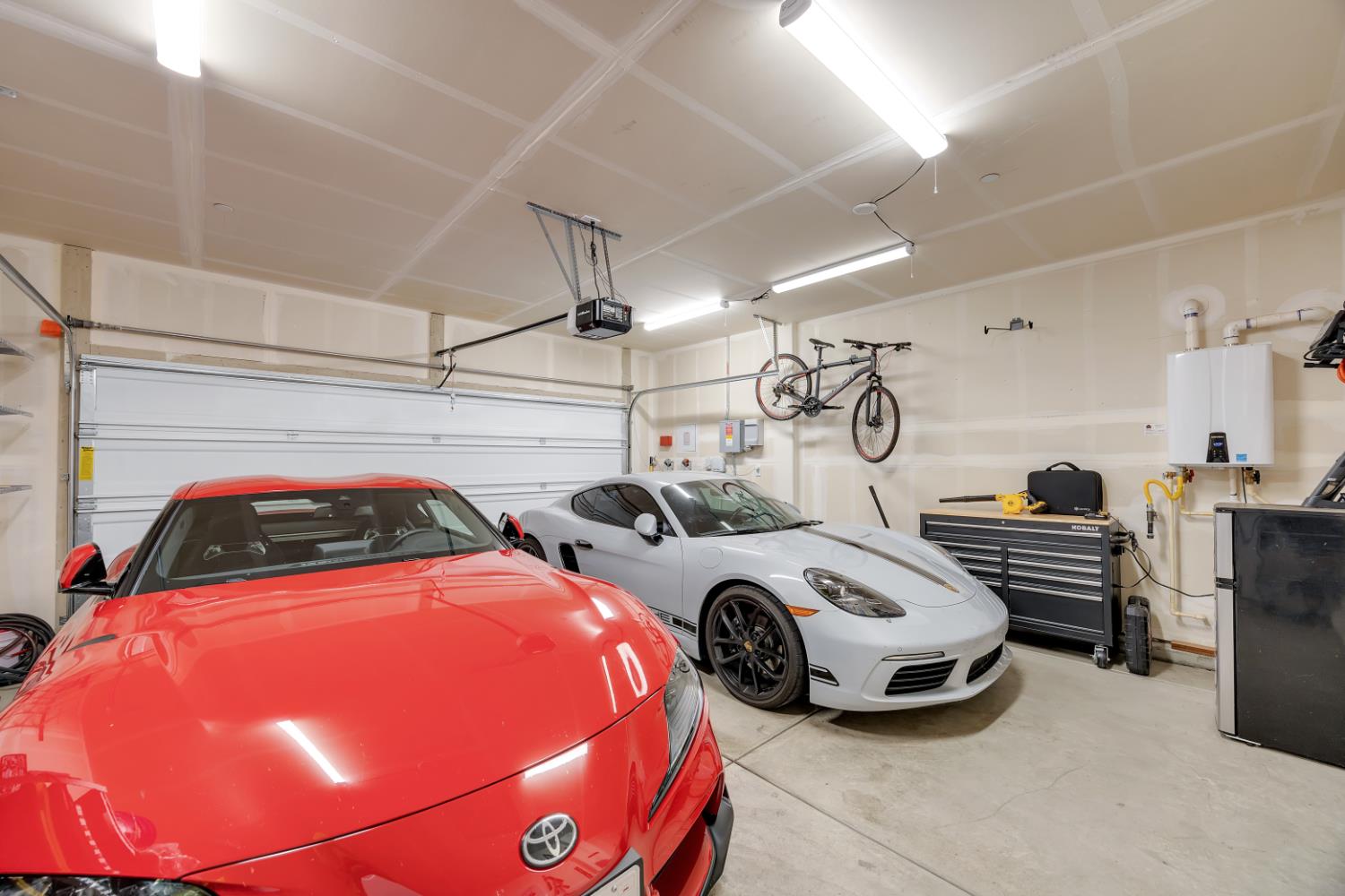 123 Raccoon Hollow Loop, Copperopolis, CA 95228