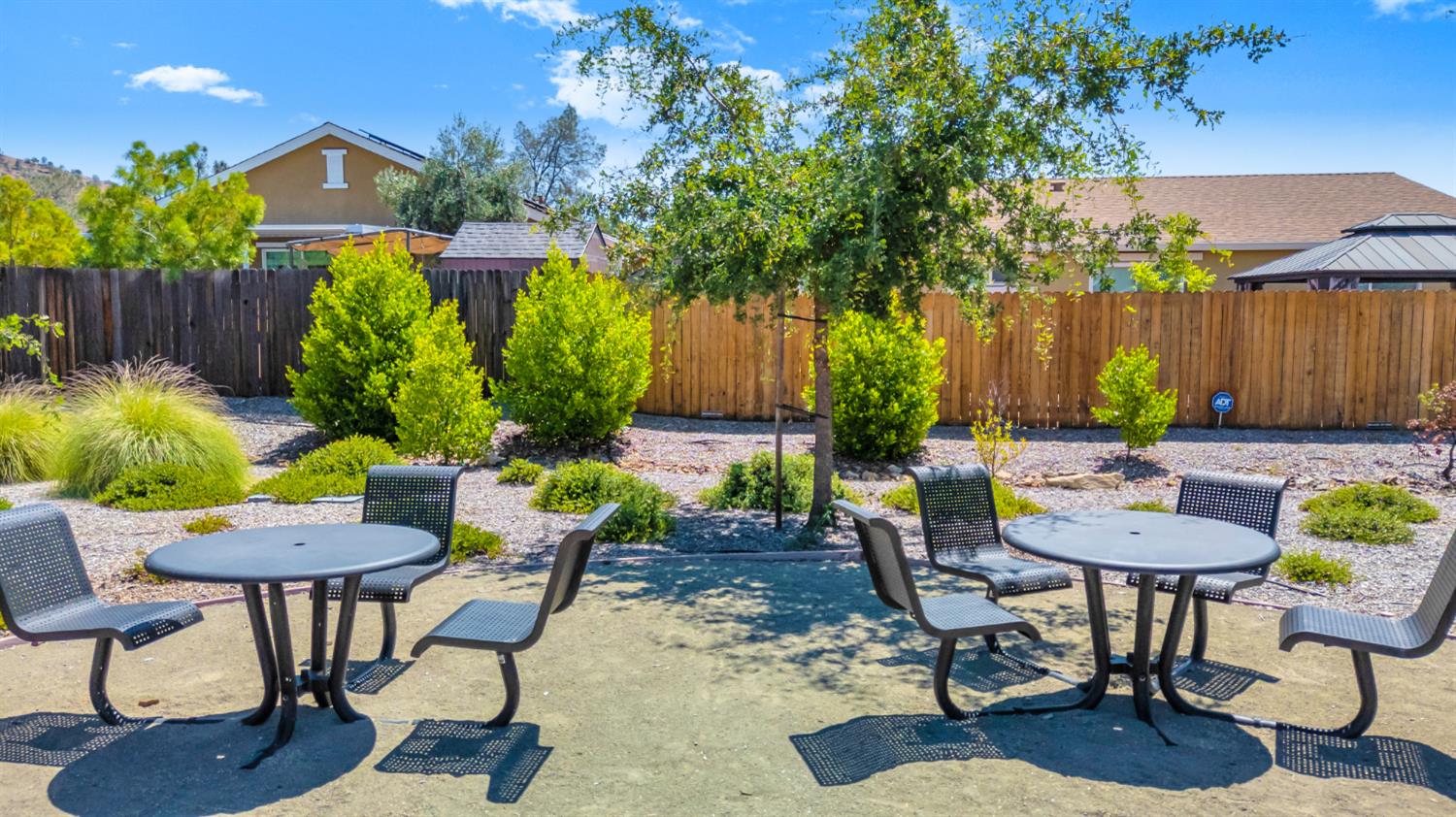 123 Raccoon Hollow Loop, Copperopolis, CA 95228