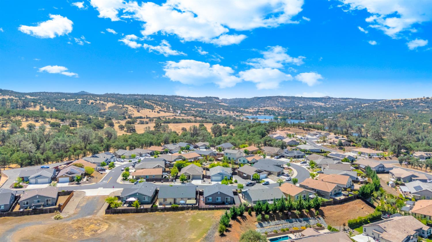 123 Raccoon Hollow Loop, Copperopolis, CA 95228