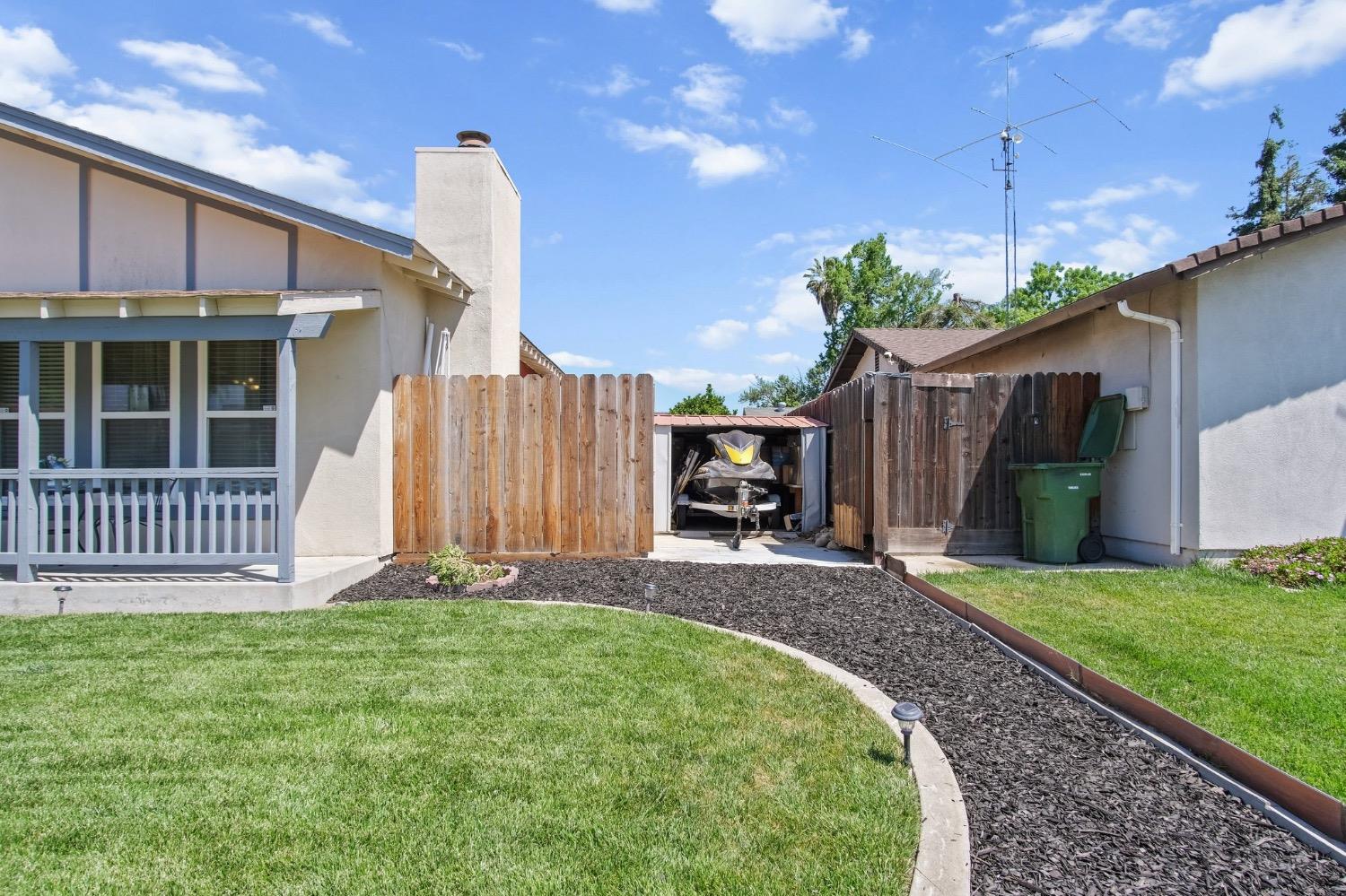 685 Bennington Ave, Turlock, CA 95382