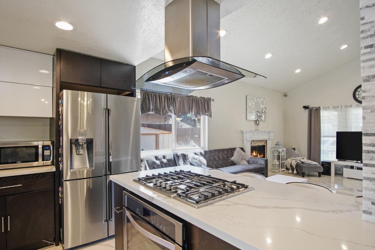 685 Bennington Ave, Turlock, CA 95382