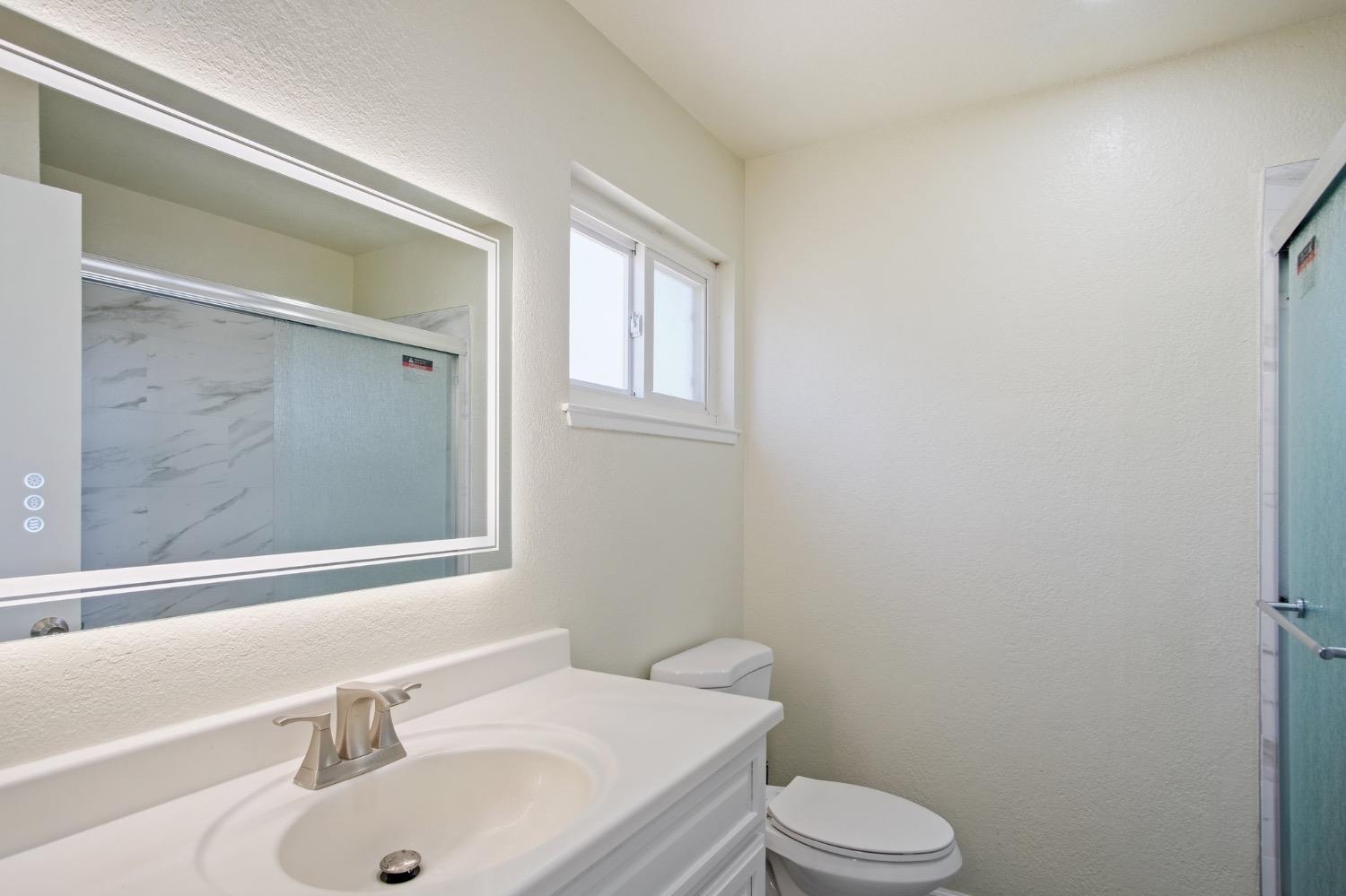 685 Bennington Ave, Turlock, CA 95382