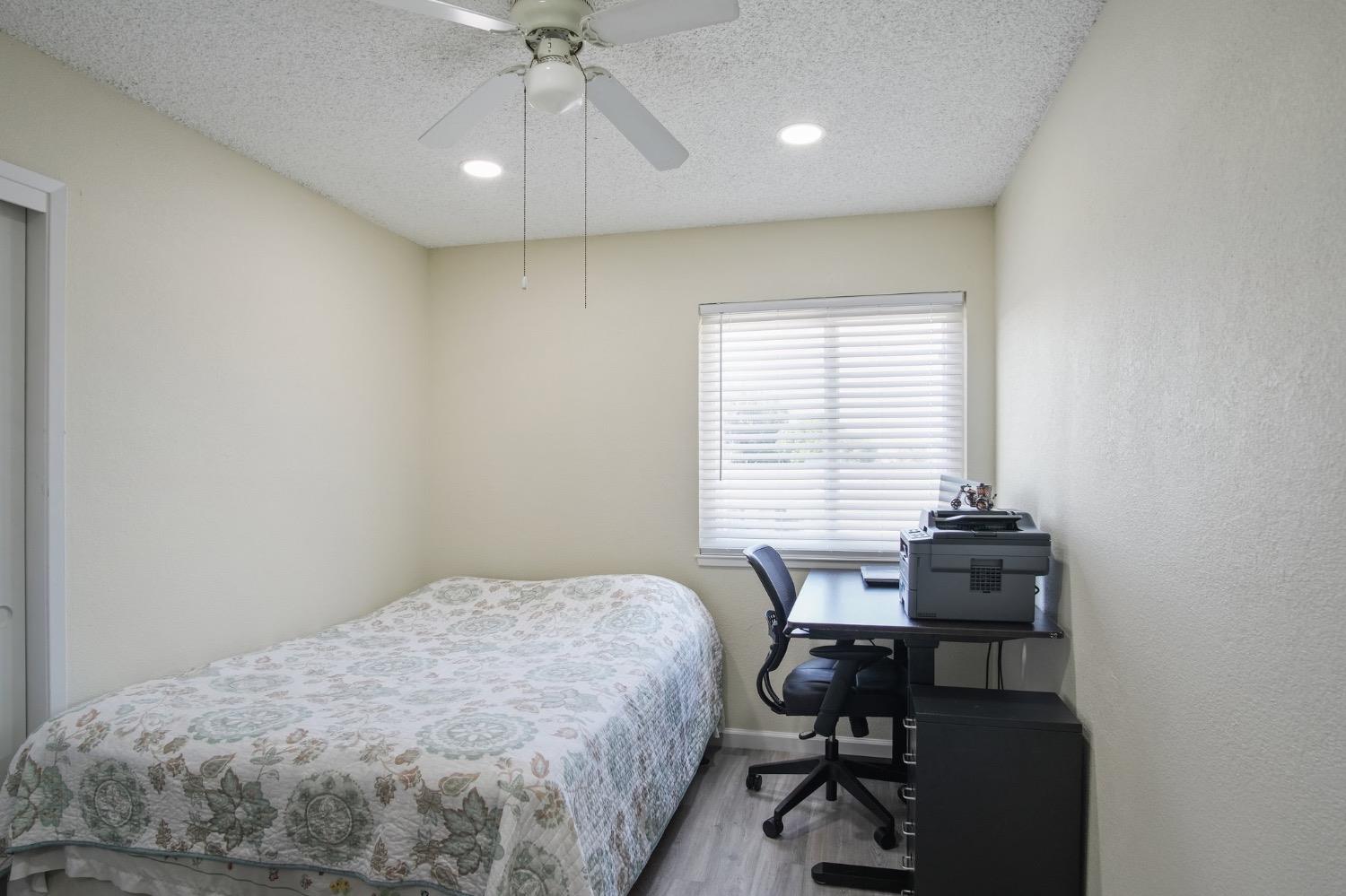 685 Bennington Ave, Turlock, CA 95382
