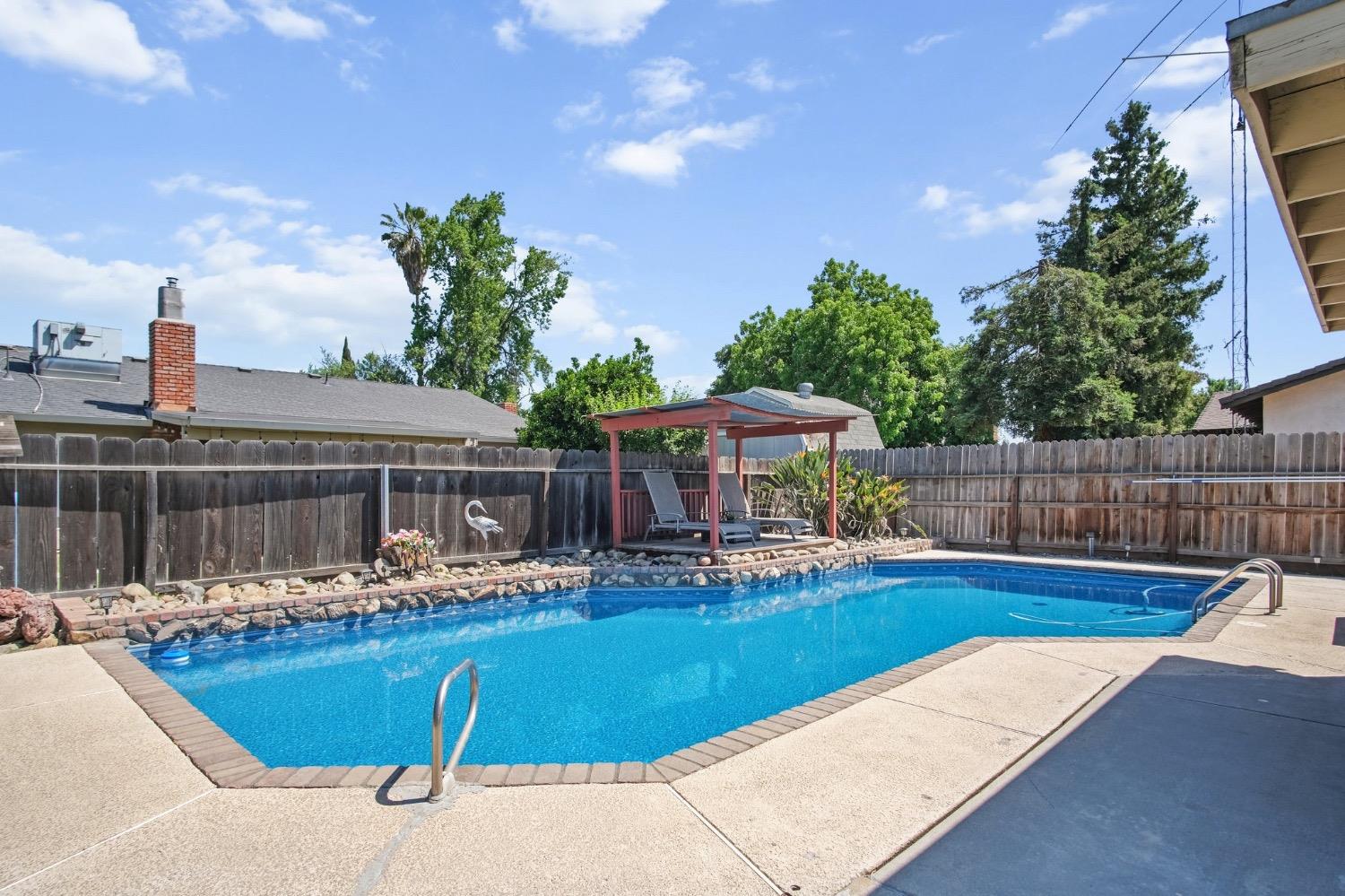 685 Bennington Ave, Turlock, CA 95382