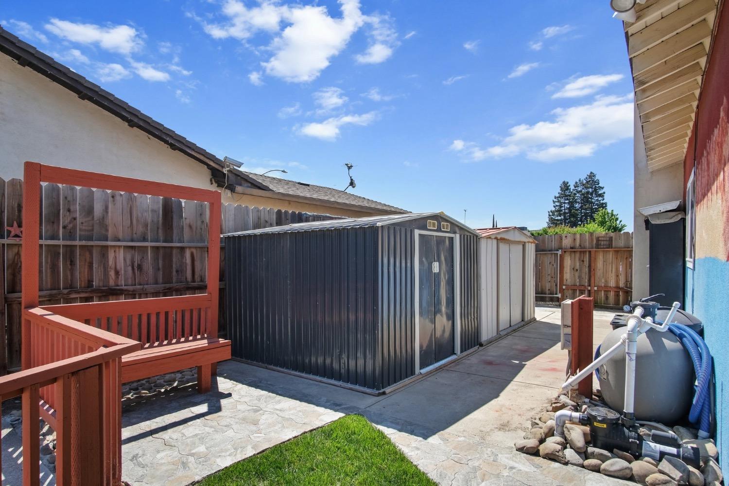 685 Bennington Ave, Turlock, CA 95382