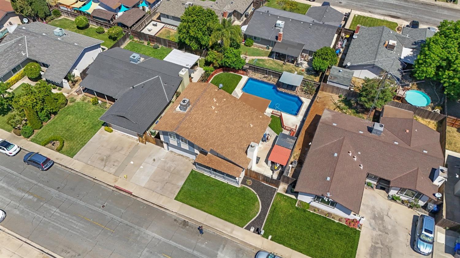 685 Bennington Ave, Turlock, CA 95382
