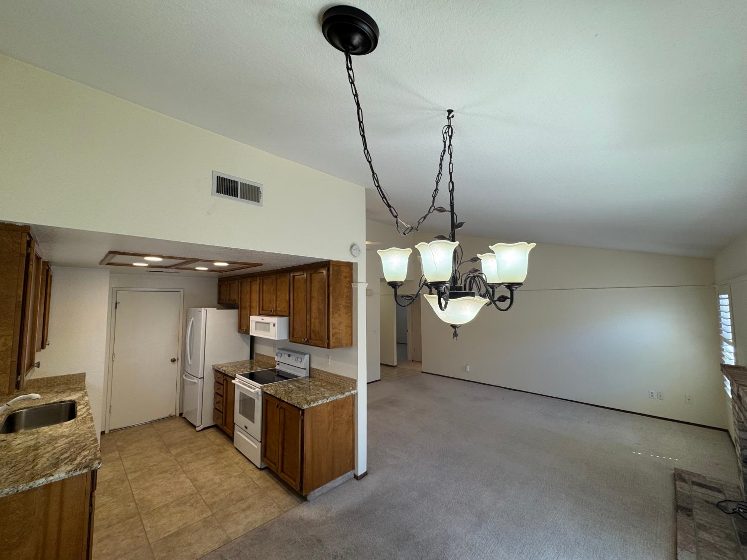 3625 N Veneman Ave, Modesto, CA 95356