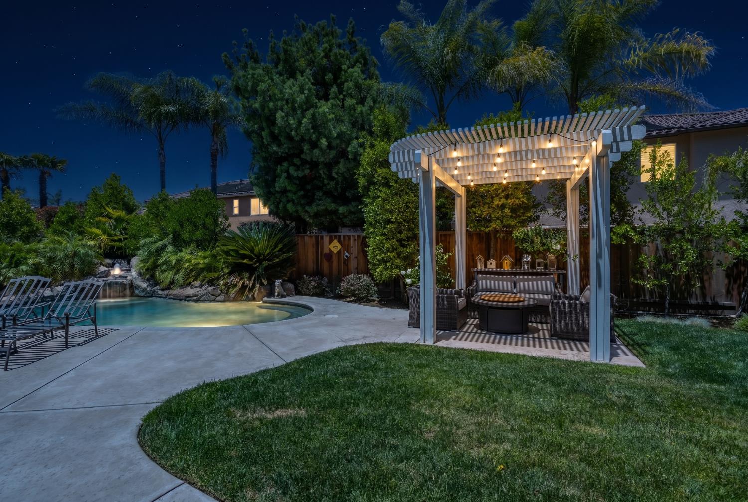 2713 Veneto Dr, Modesto, CA 95356