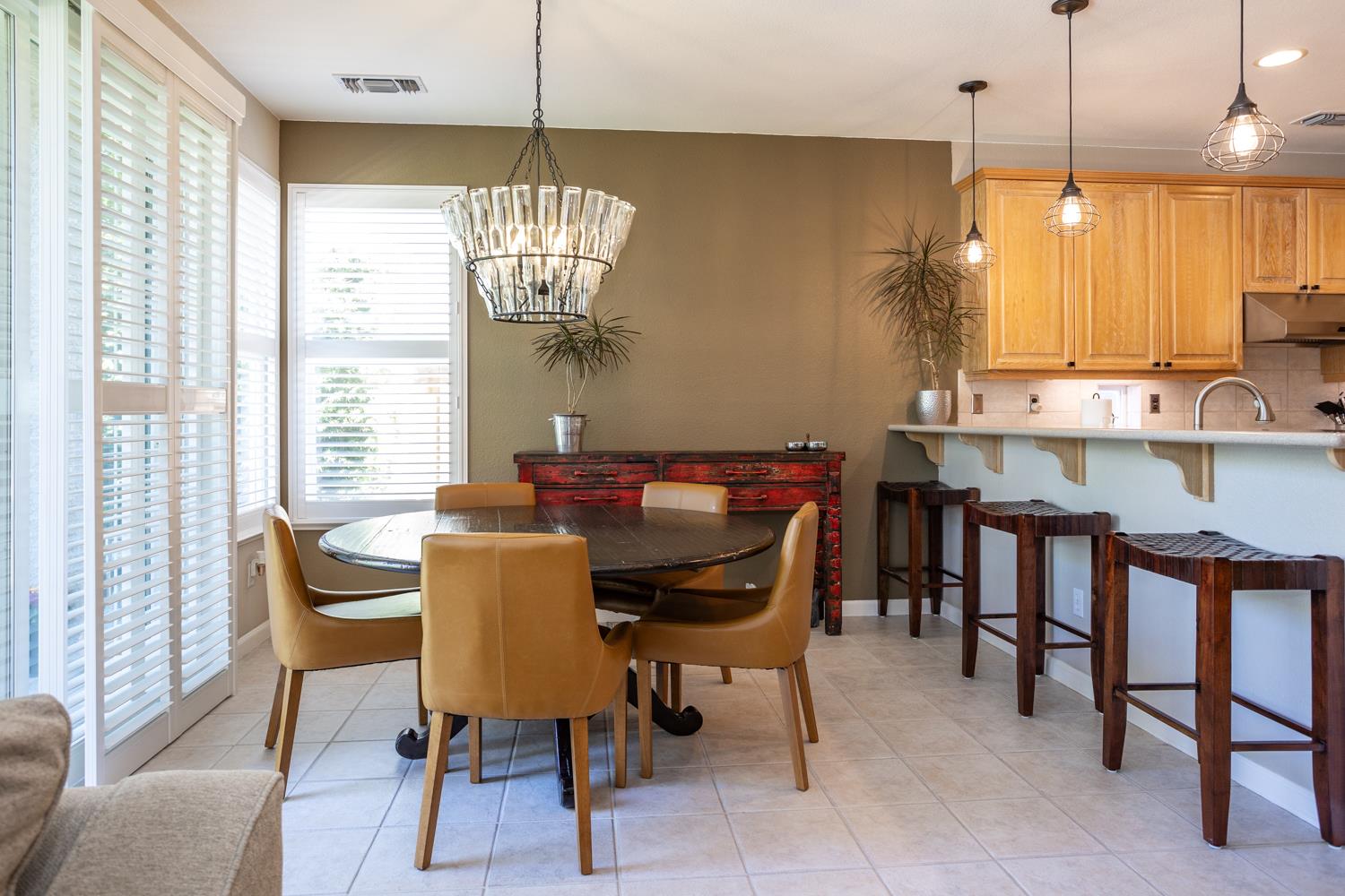 2713 Veneto Dr, Modesto, CA 95356
