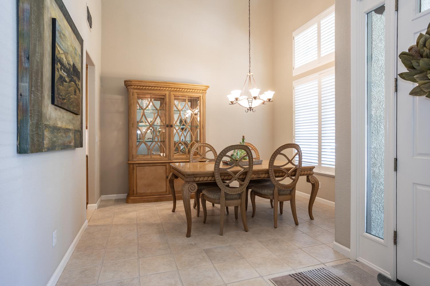 2713 Veneto Dr, Modesto, CA 95356