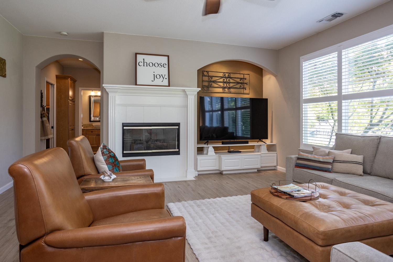 2713 Veneto Dr, Modesto, CA 95356