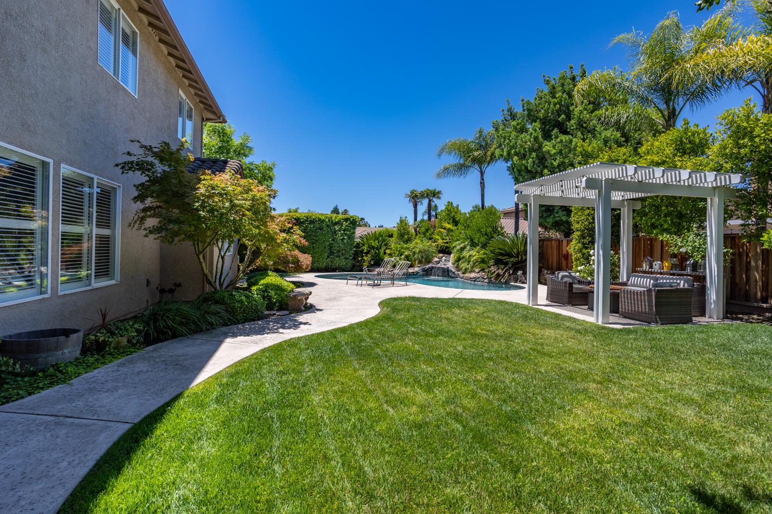 2713 Veneto Dr, Modesto, CA 95356