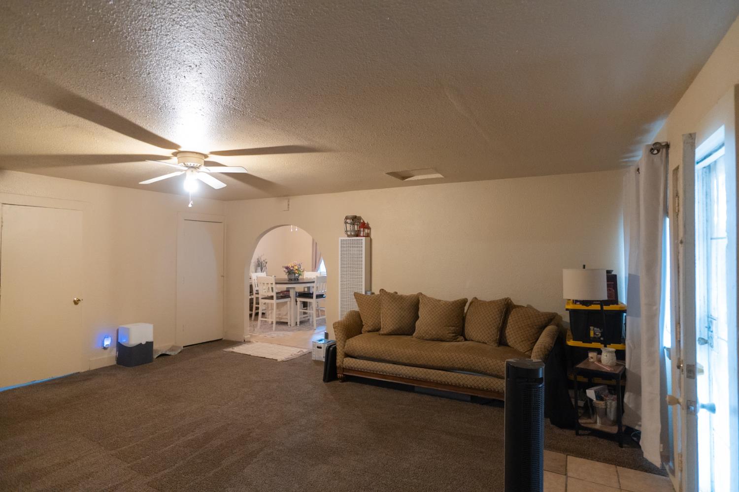 1581 W Cardella Rd, Merced, CA 95348