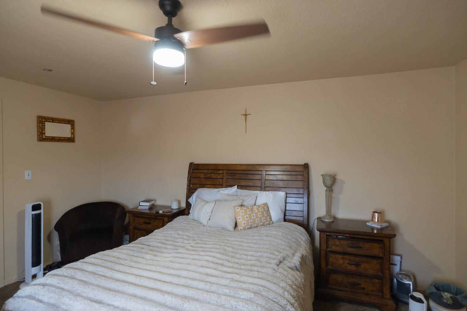 1581 W Cardella Rd, Merced, CA 95348