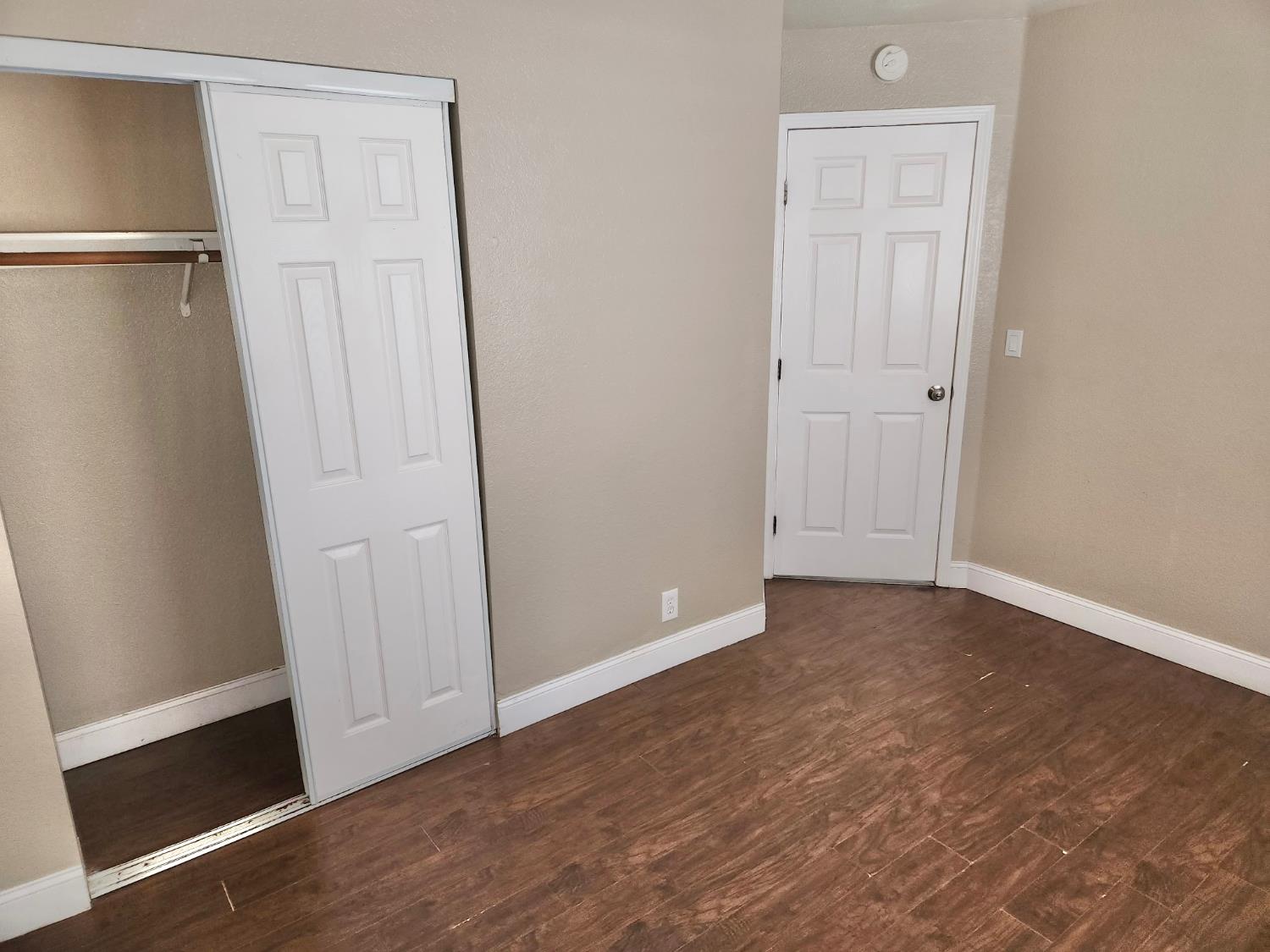 700 Lacross Ct, Modesto, CA 95351