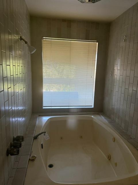 501 Rose Ave #18, Modesto, CA 95355
