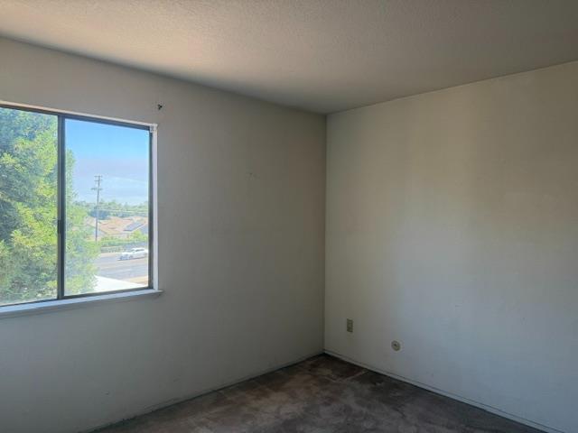 501 Rose Ave #18, Modesto, CA 95355
