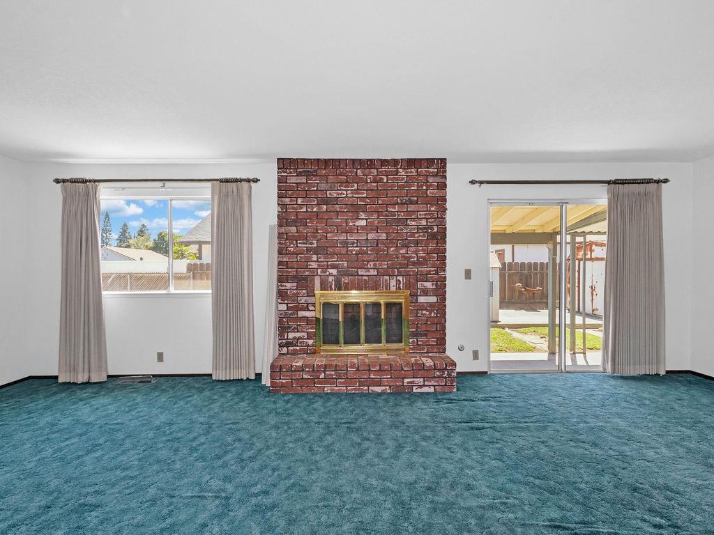1700 Carignane Way, Escalon, CA 95320