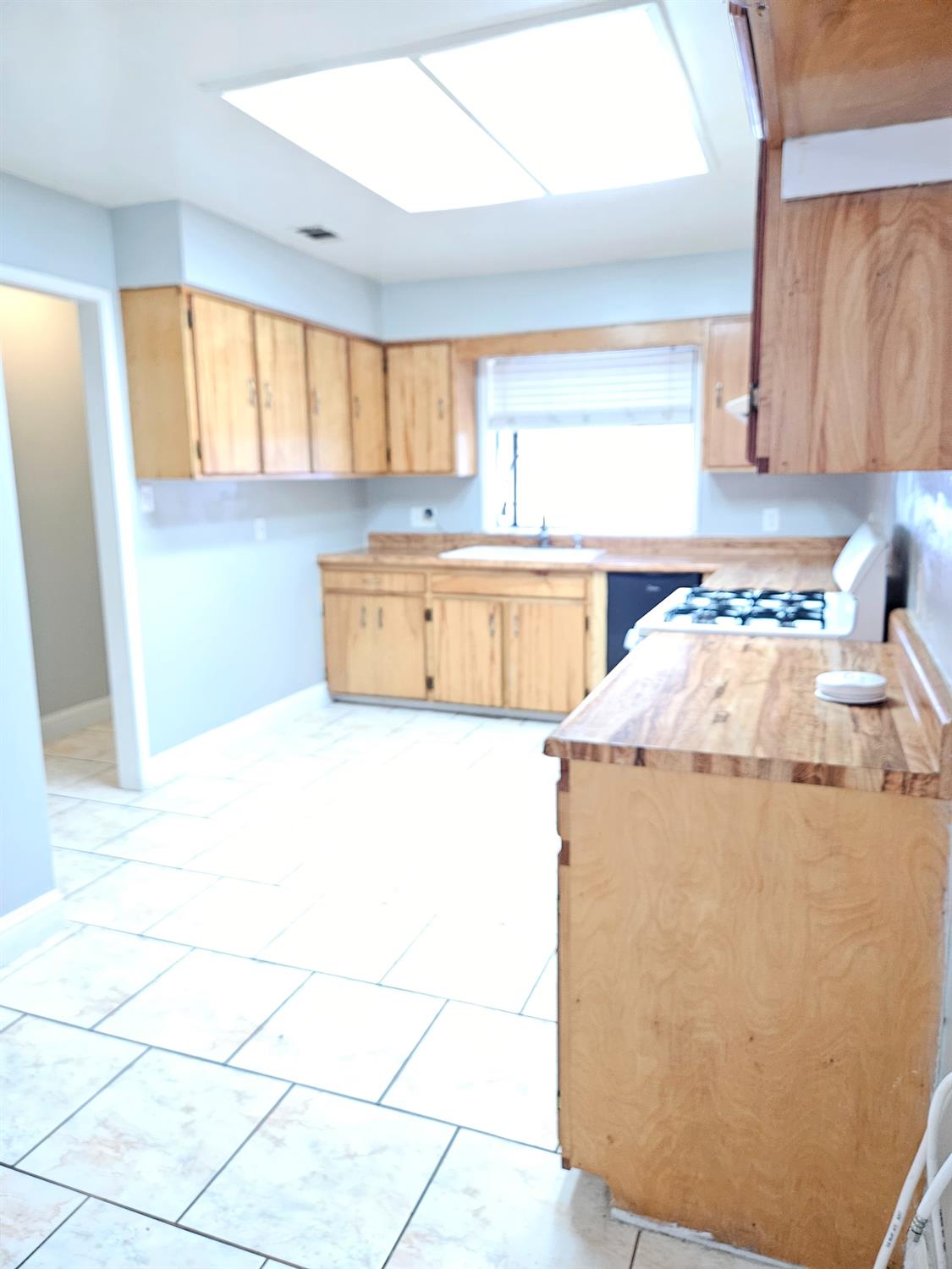 424 Poplar Ave, Manteca, CA 95336