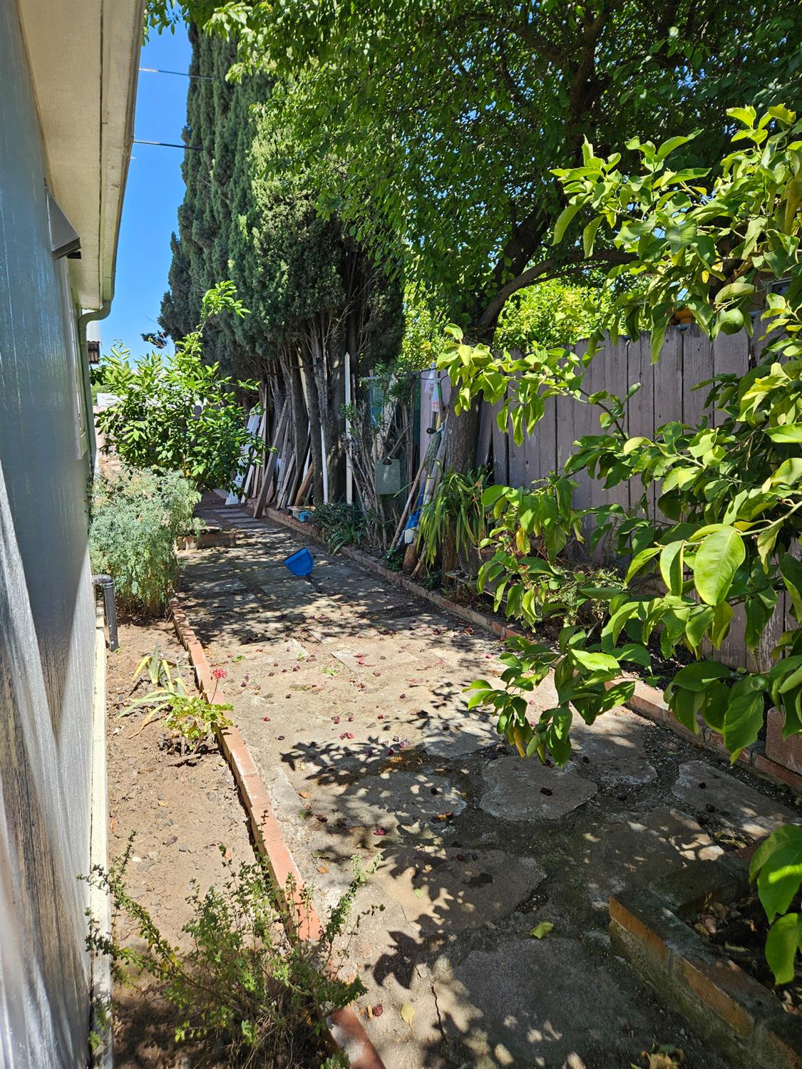 424 Poplar Ave, Manteca, CA 95336