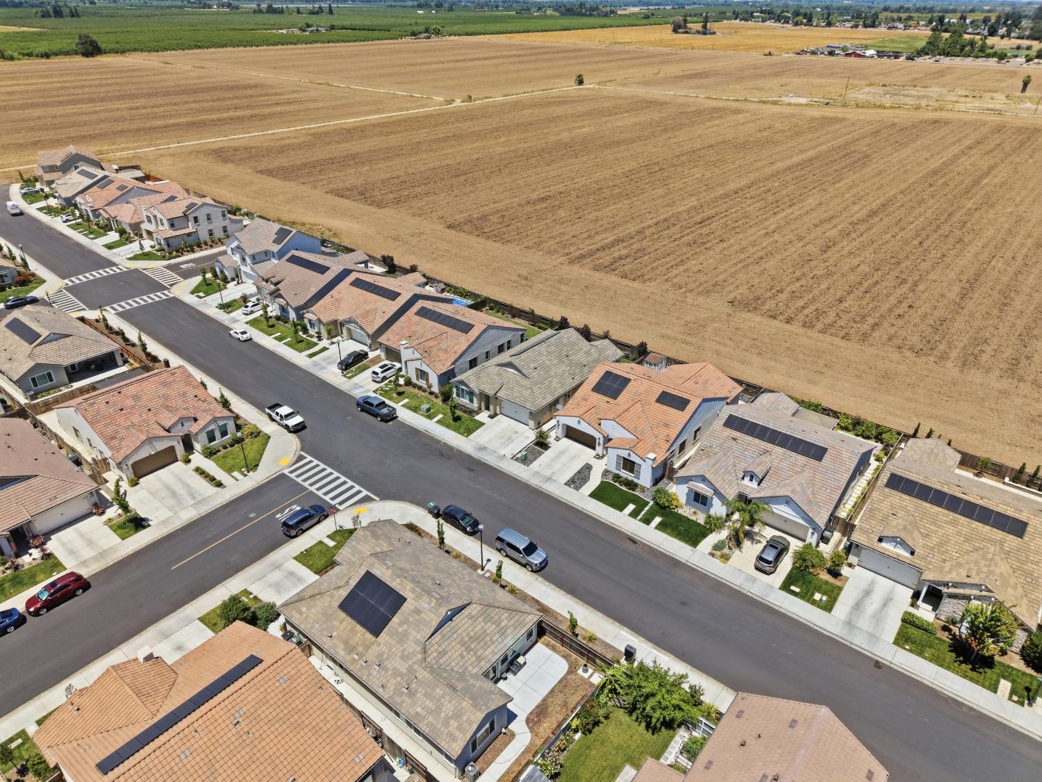 2119 Satinleaf Dr, Riverbank, CA 95367
