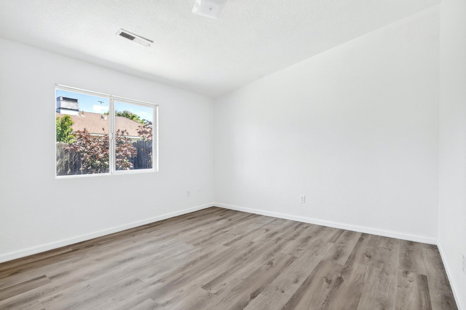 177 San Pedro St, Merced, CA 95341